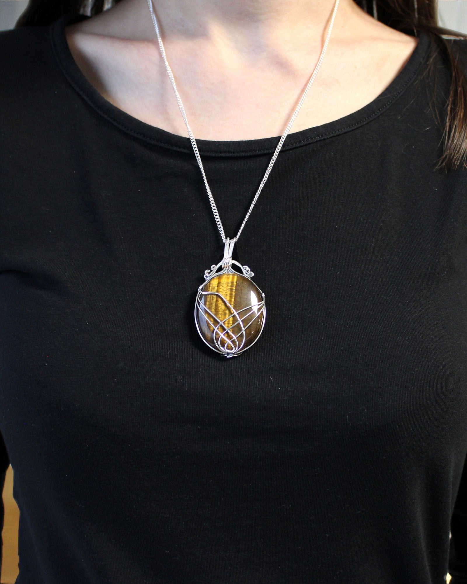 Az erő fonata – Kézzel fonott tigrisszem nyaklánc