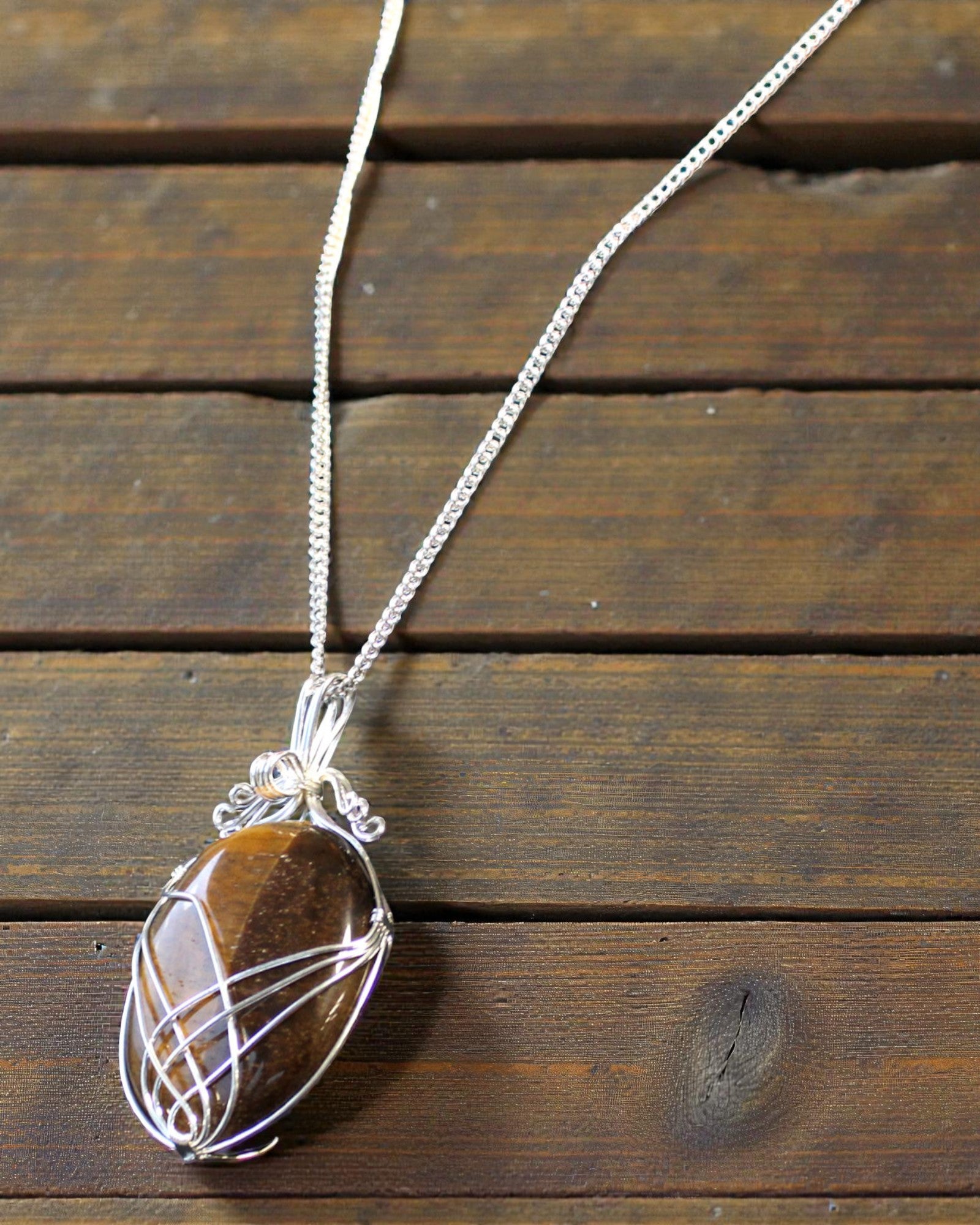 Az erő fonata – Kézzel fonott tigrisszem nyaklánc