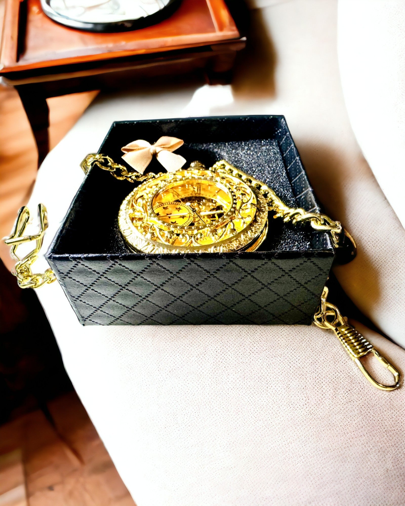 "Złoty Majestat" - Luxus Mechanikus Zsebóra Átlátszó Maggal. Személyre szabás gravírozással