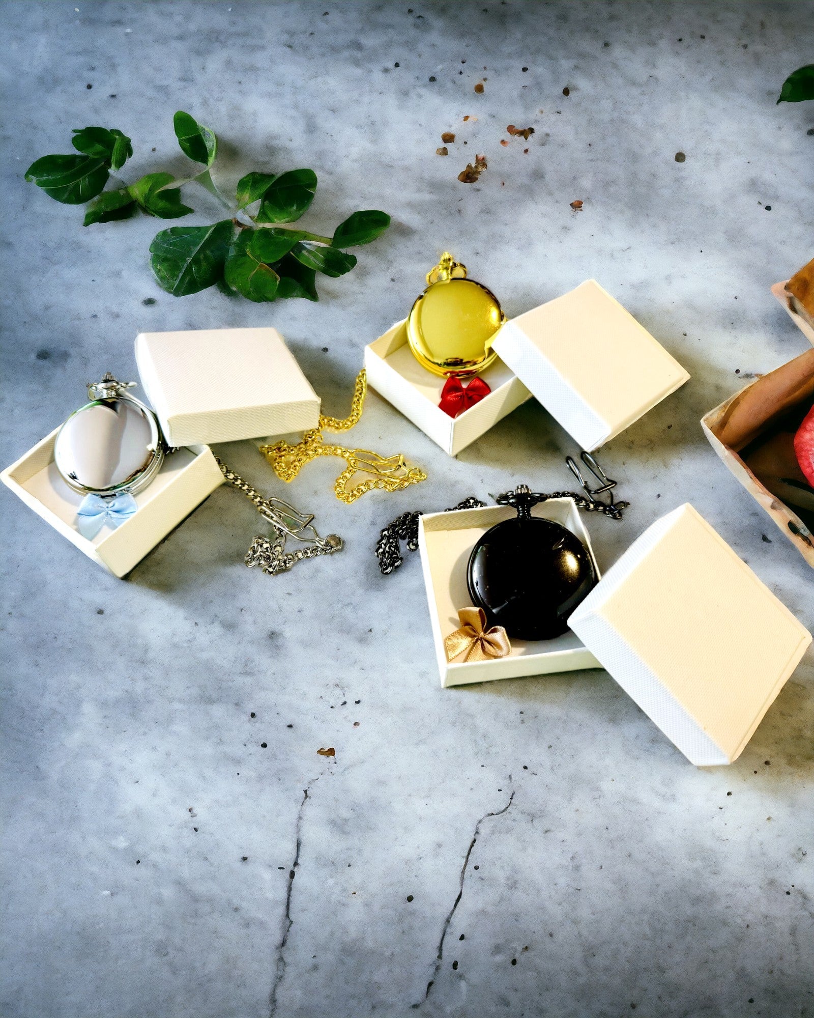 Klasszikus Kézi Mechanikus Zsebóra Dupla Fedéllel, Kézi Felhúzású, Arany Színű, Gravírozással