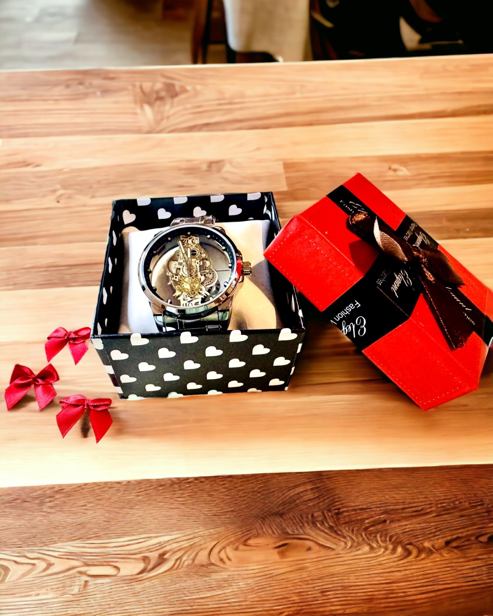 Elegáns Férfi Kvarcóra - Átlátszó Mechanizmus és Sportos Elegancia