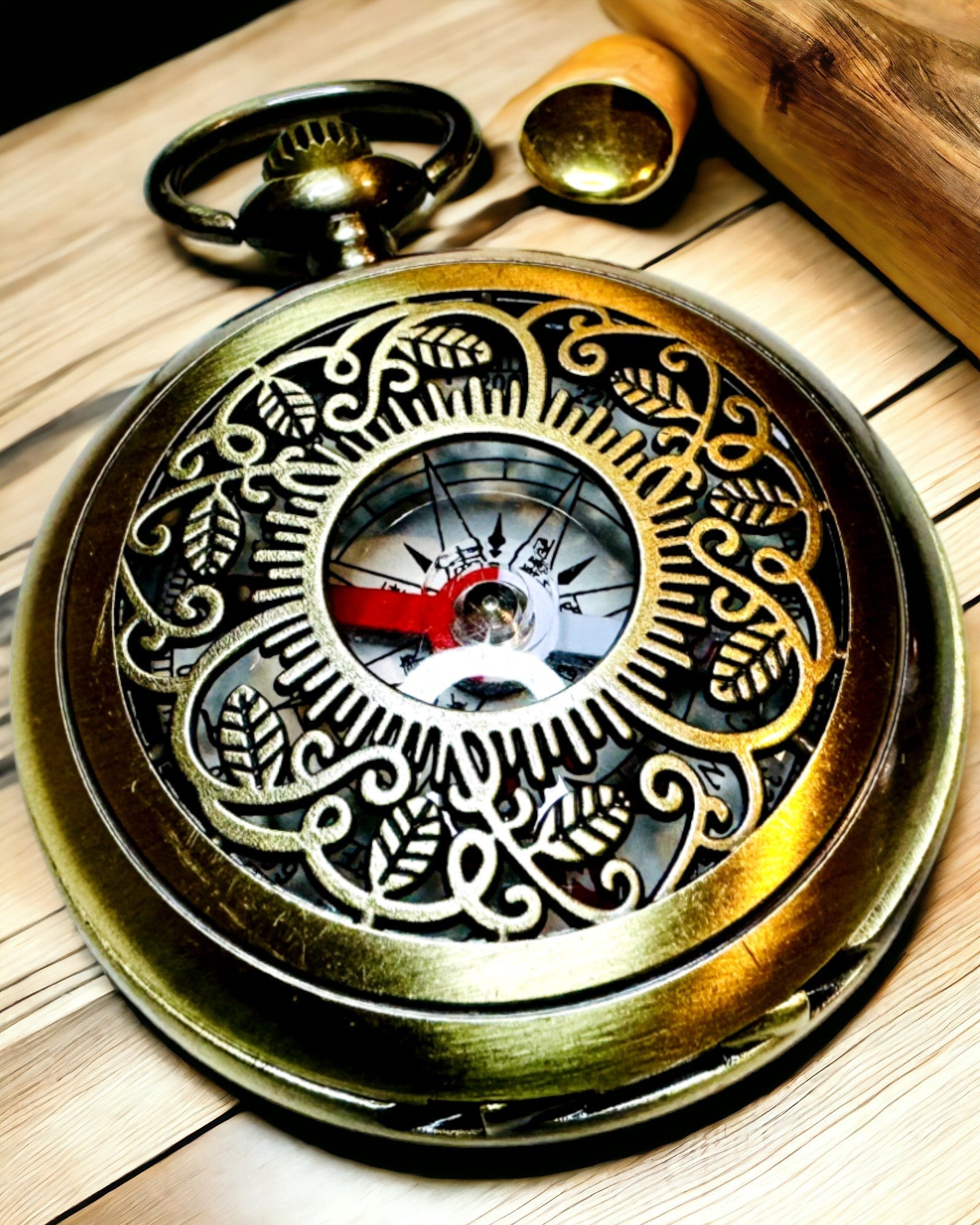 Vintage stílusú navigációs iránytű áttört mintával – barna-arany színben