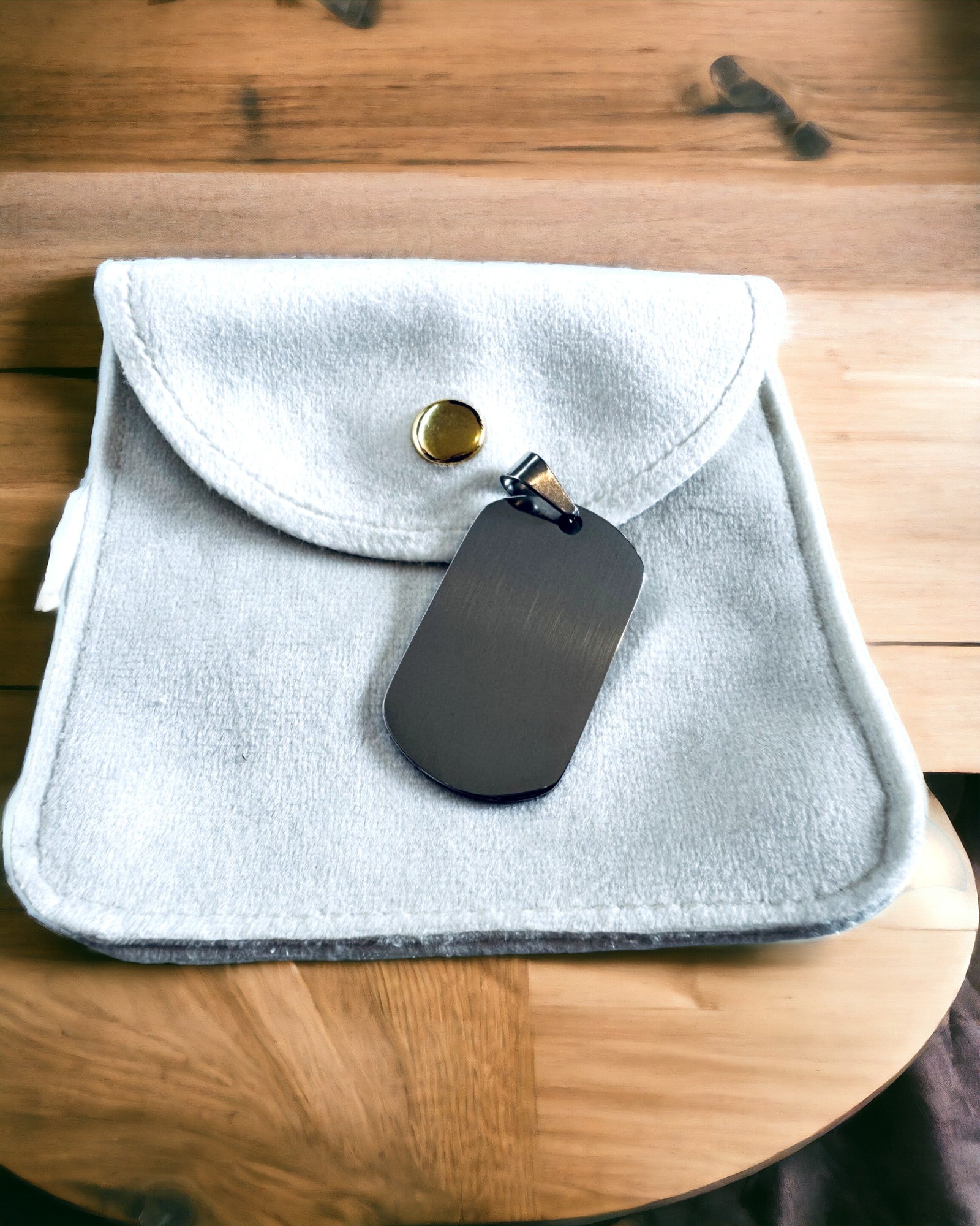 Gravírozott Katonai Medál - Retro Stílus Különböző Színekben