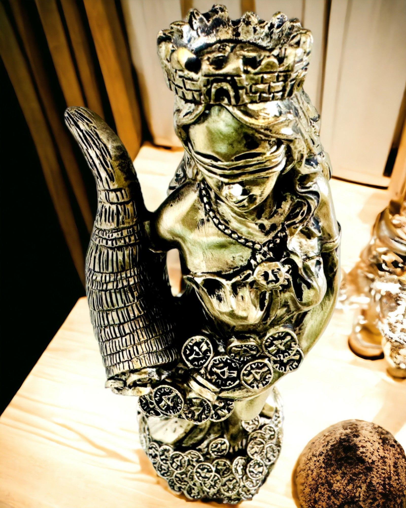 "Abundancia Istennő Szobra" - Dekoratív Gyanta Szerencse Szobor Otthonra és Irodába