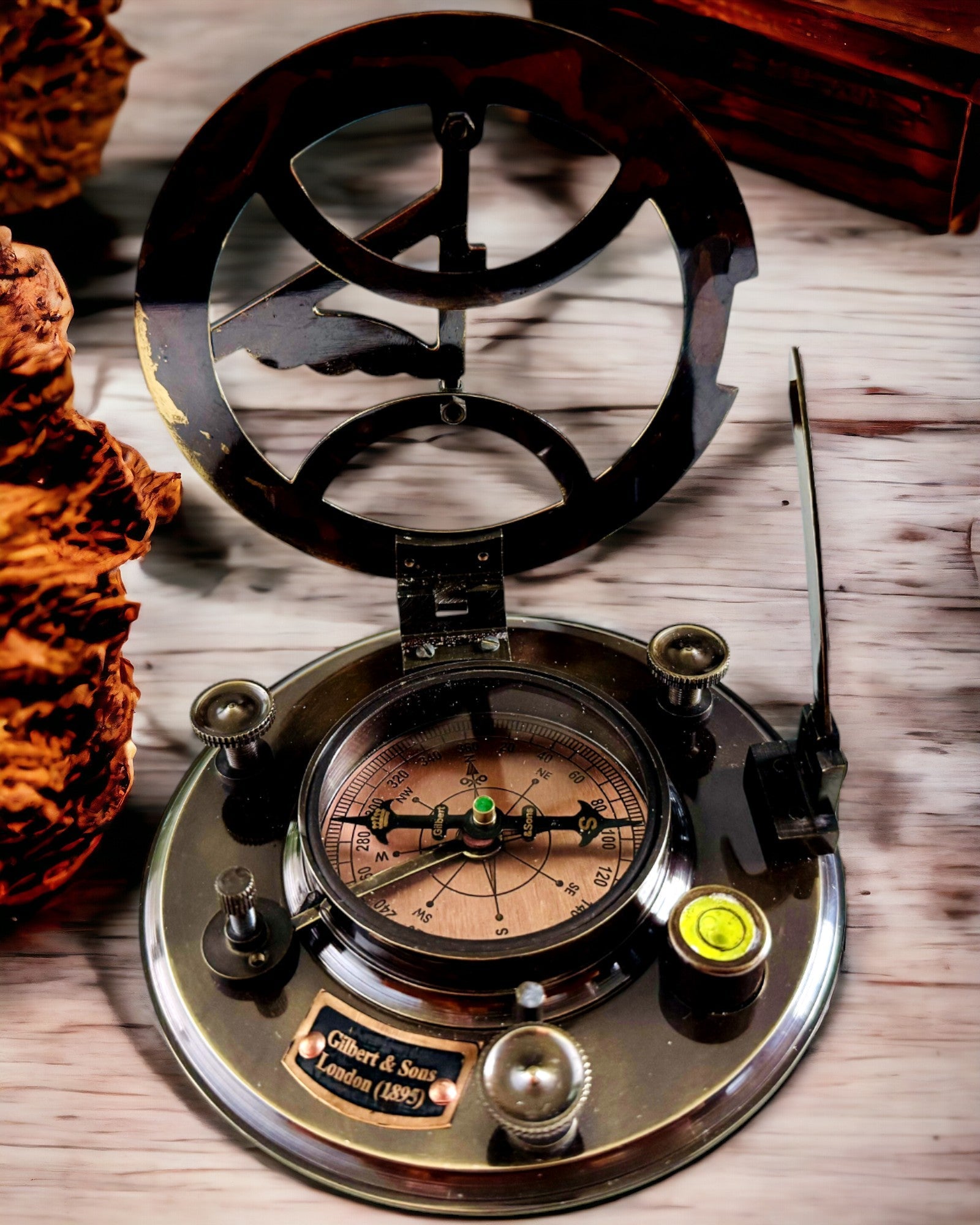 Antik Prémium Navigációs Iránytű Gravírozási Lehetőséggel – Kézzel Készített