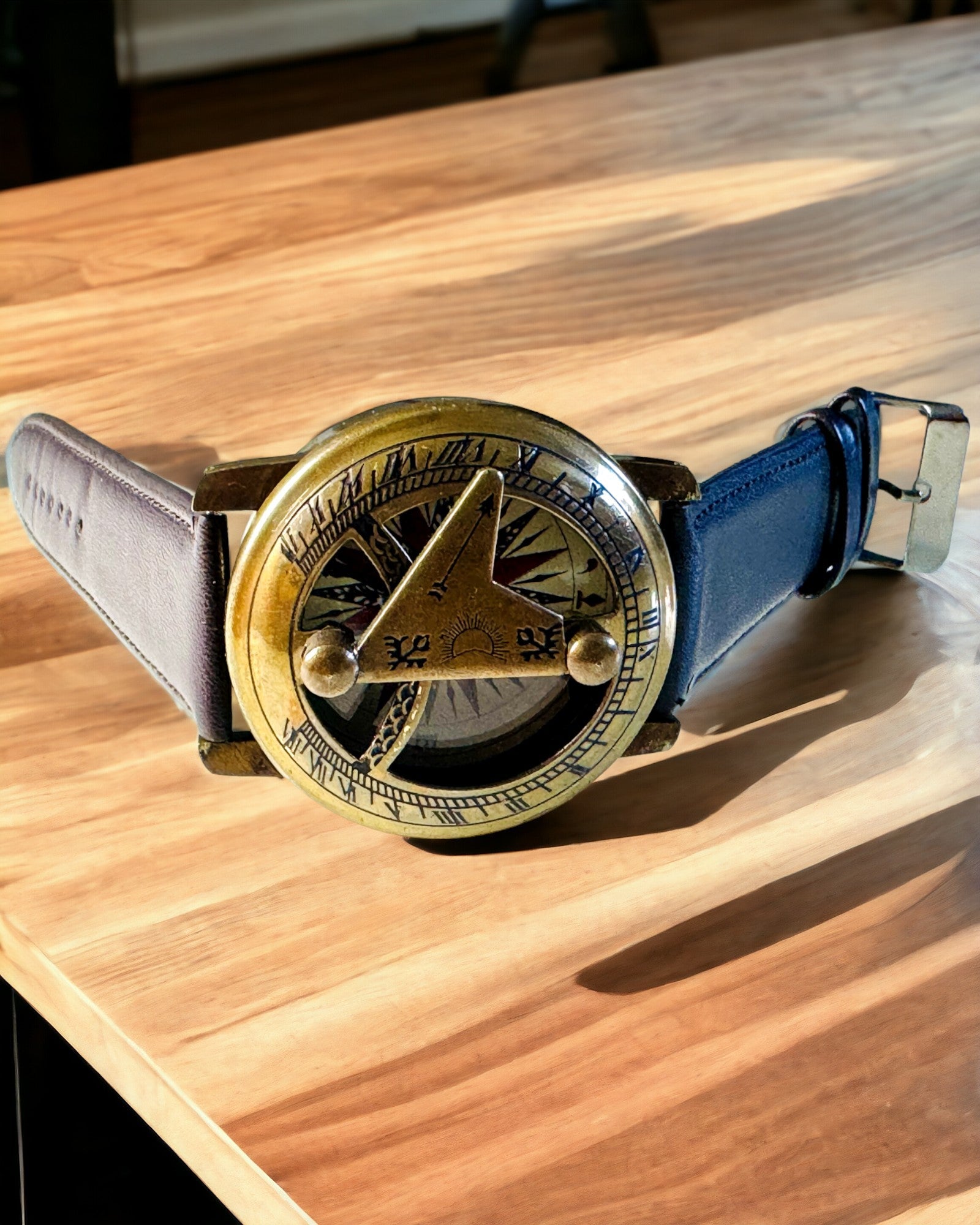 Napóra Iránytűvel - Kézzel Készített, Autentikus Kézművesség, Gravírozási Lehetőség