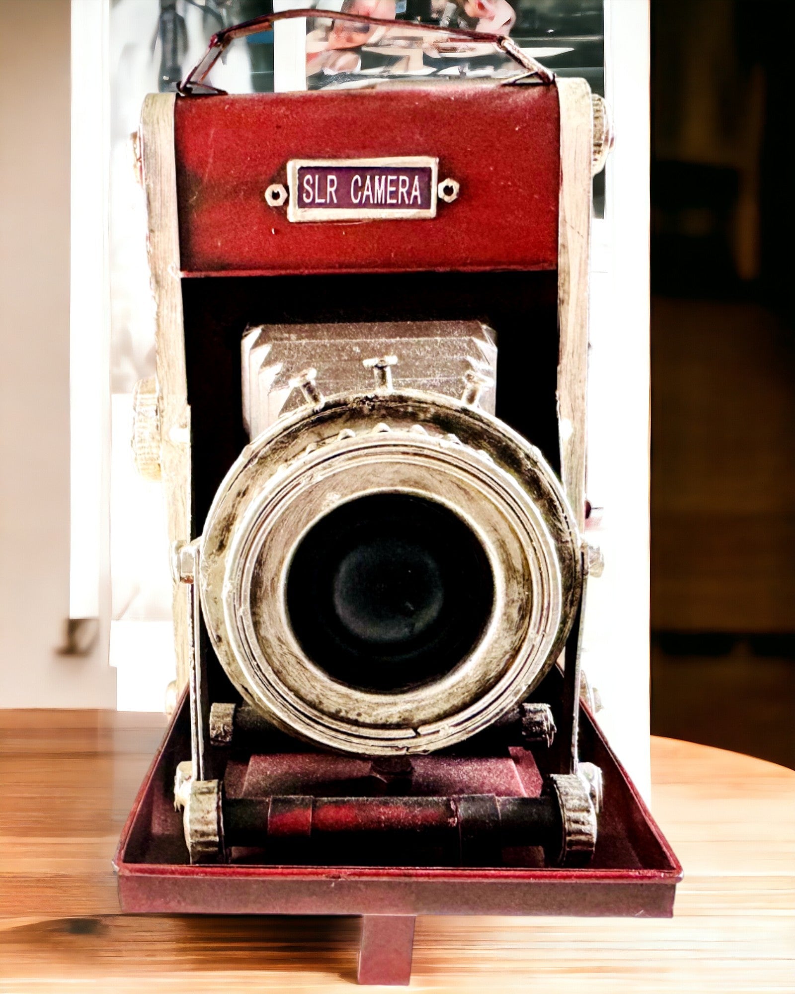 Vintage Vision: Dekoratív Retro Kamera Gravírozási Lehetőséggel