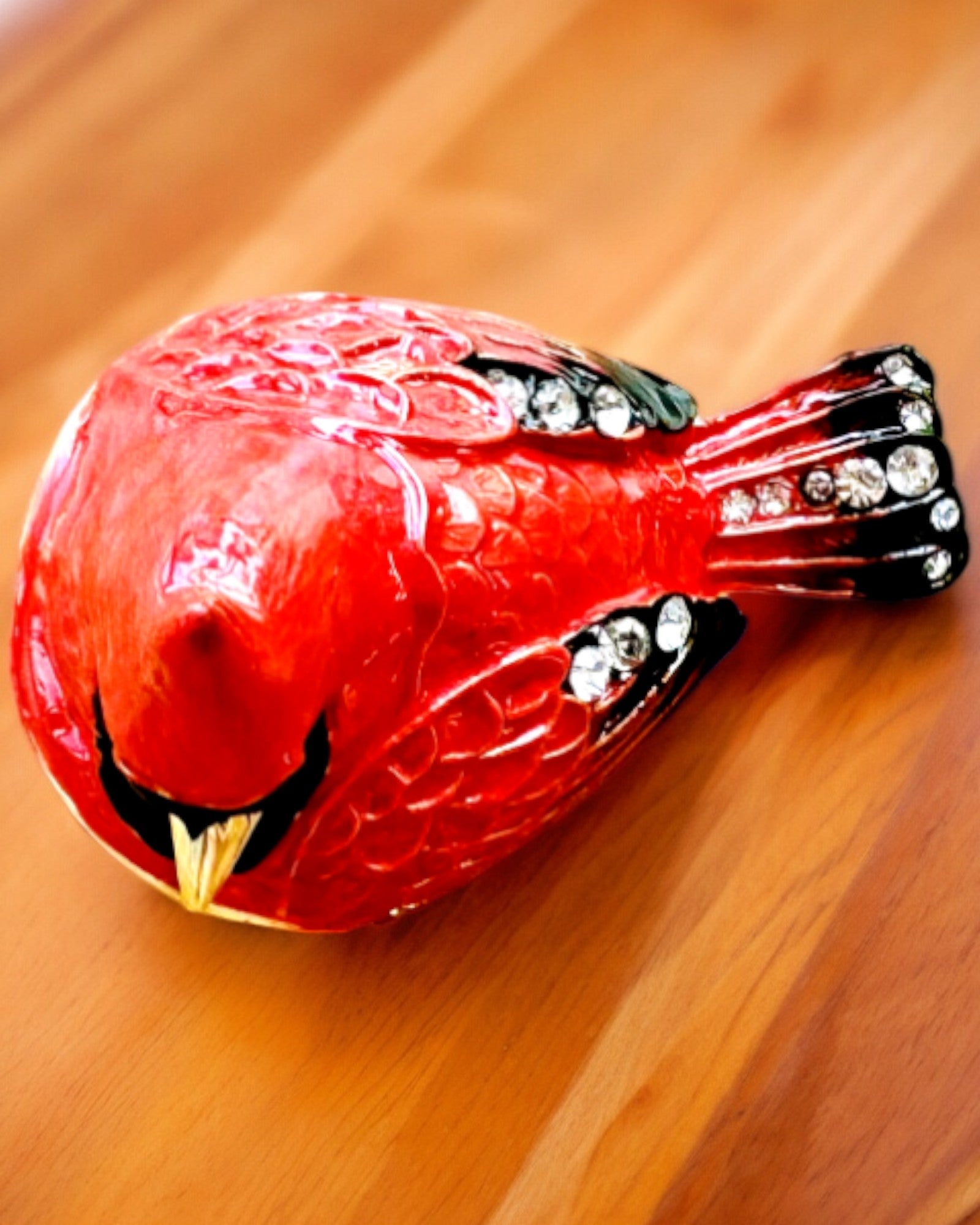 Elegáns bíboros alakú doboz gravírozási lehetőséggel