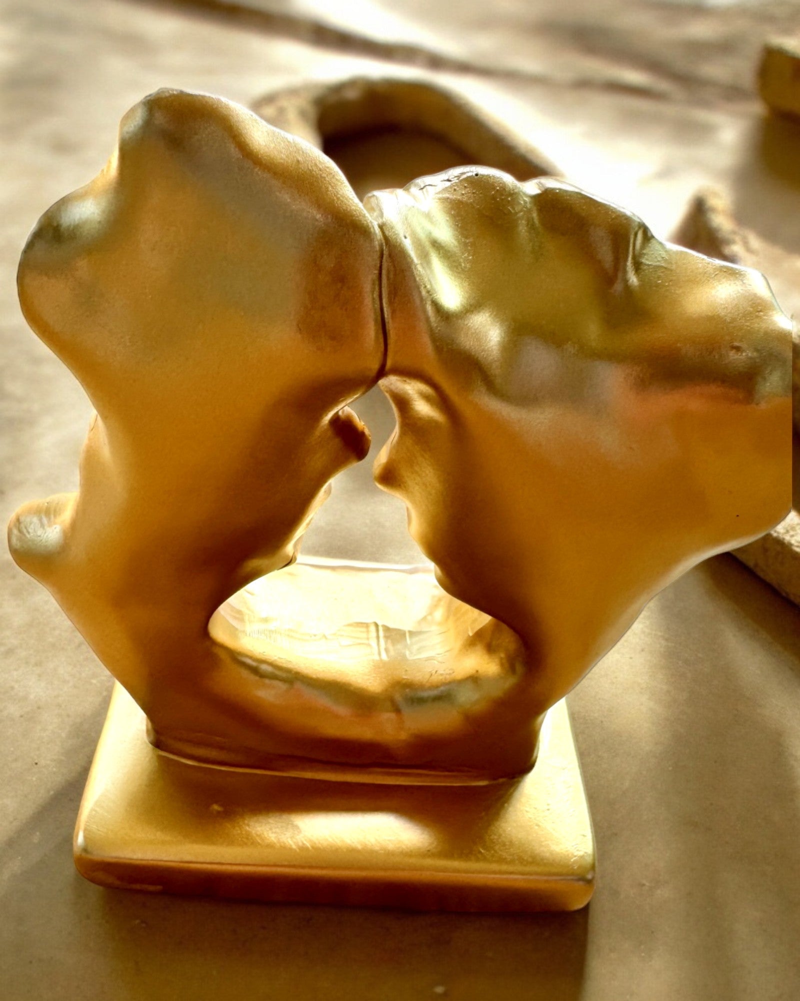 "Złote Złączenie" figura - 13,5 cm magas, Dekoratív gravírozási lehetőséggel