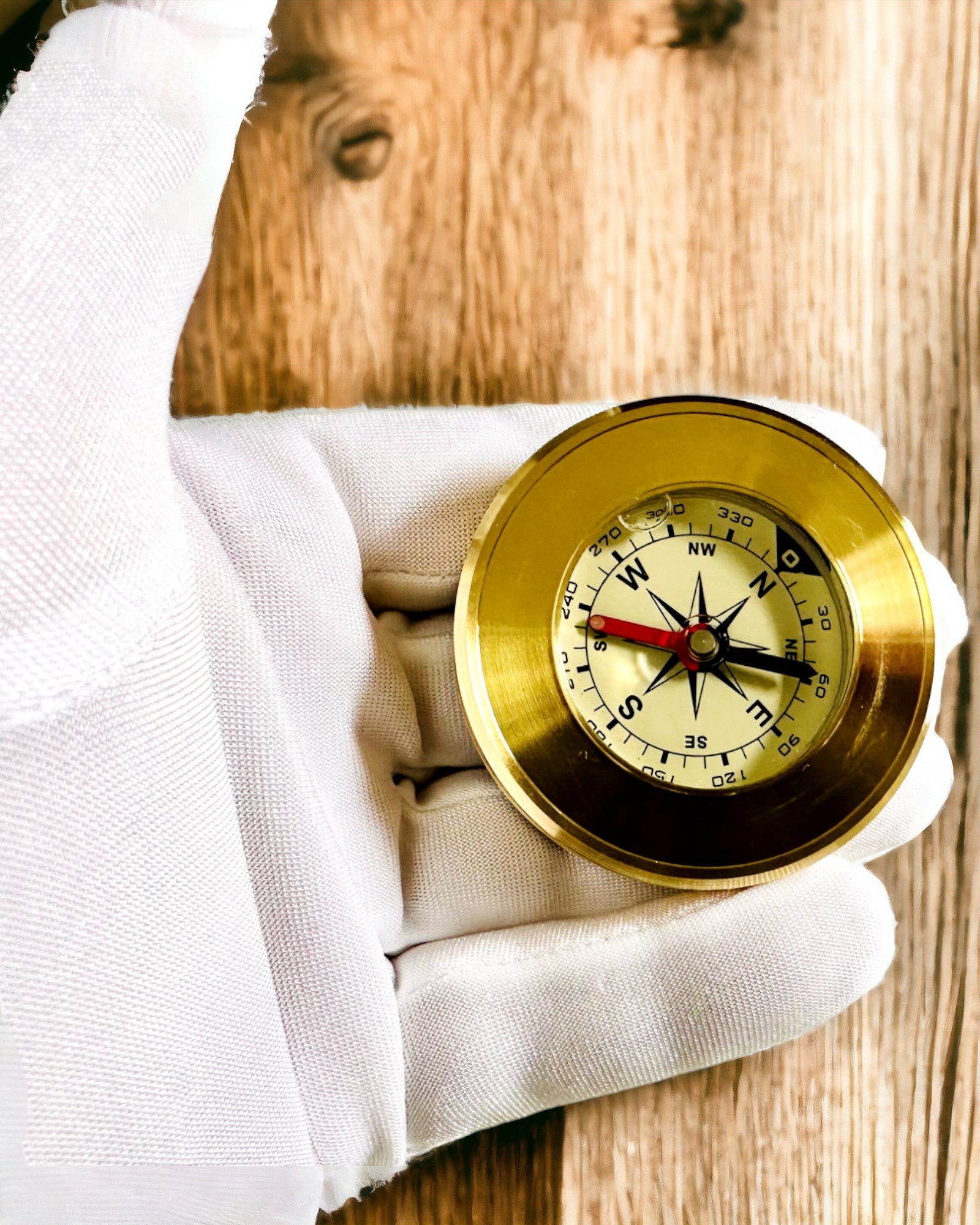 Gravírozási Lehetőséggel Rendelkező Navigációs Iránytű, Rézből, Klasszikus Dizájn – 5 cm