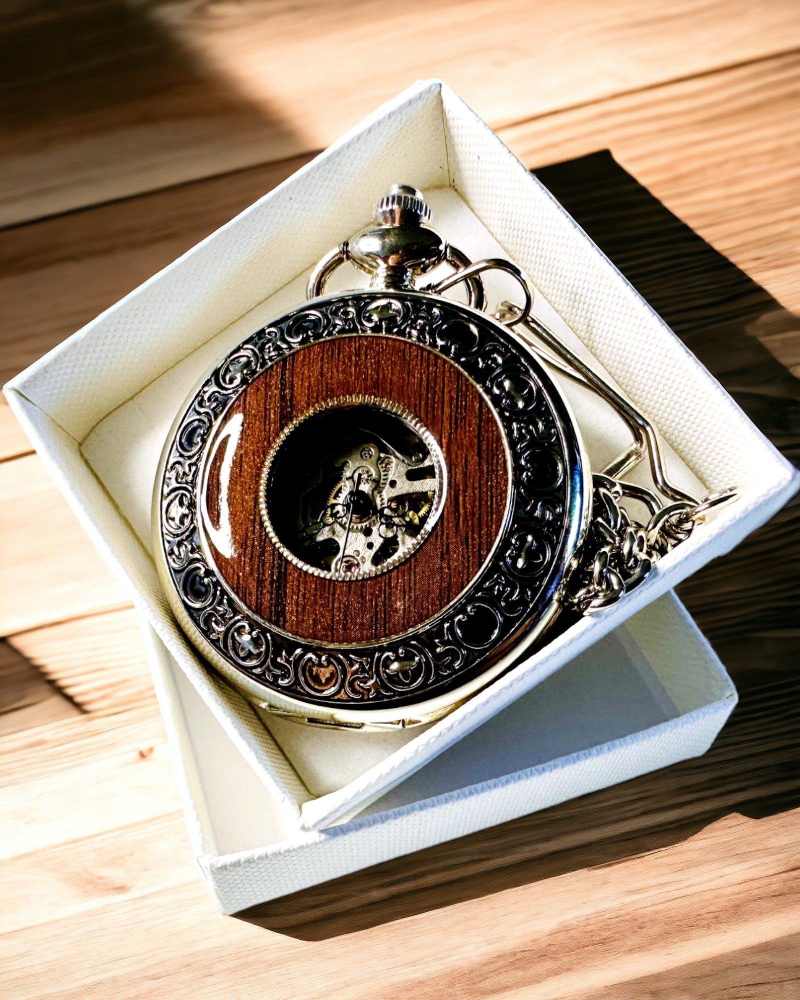 Gravírozható "Heritage Timekeeper" Zsebóra