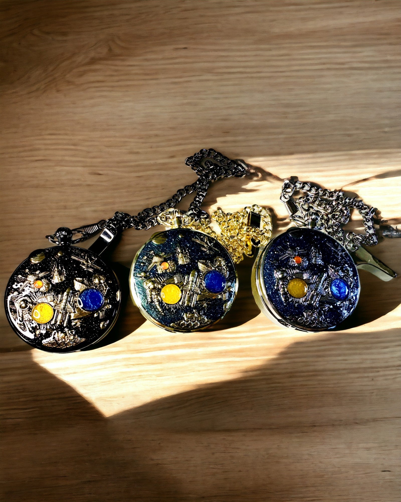 "Astrum Temporis" zsebóra - Ezüst keret. Személyre szabható gravírozással