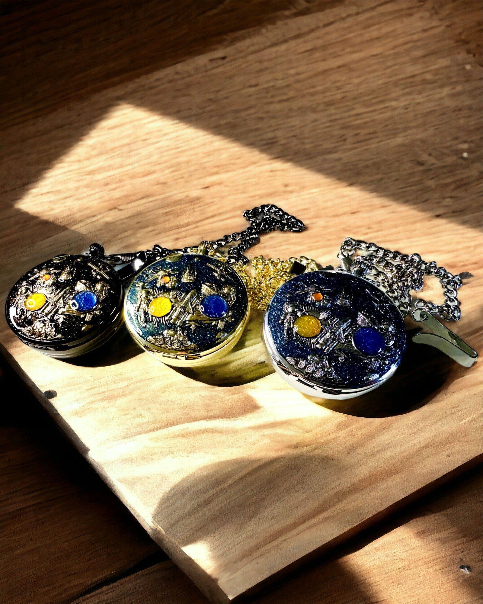 "Astrum Temporis" zsebóra - Ezüst keret. Személyre szabható gravírozással