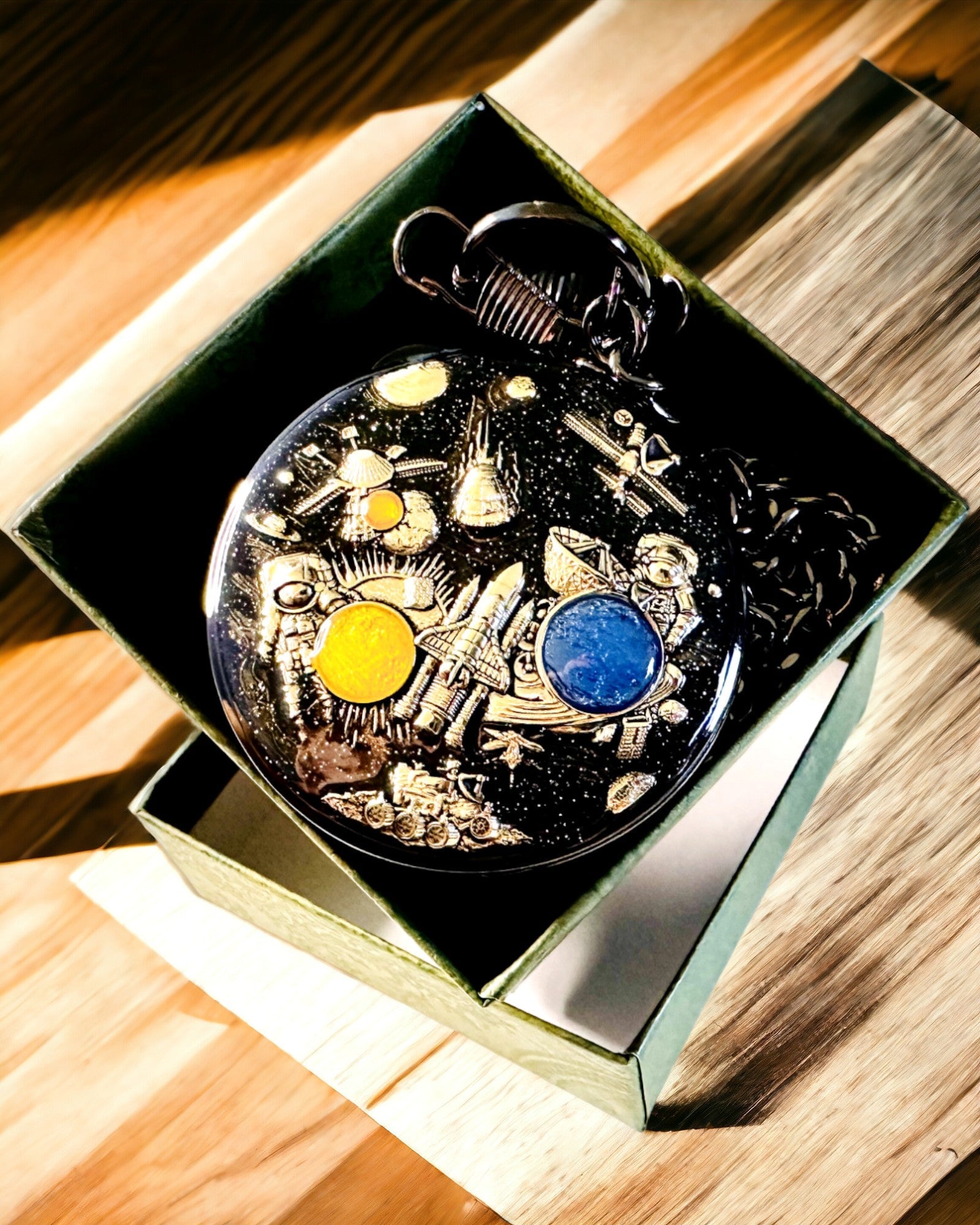 "Astrum Temporis" zsebóra - Ezüst keret. Személyre szabható gravírozással