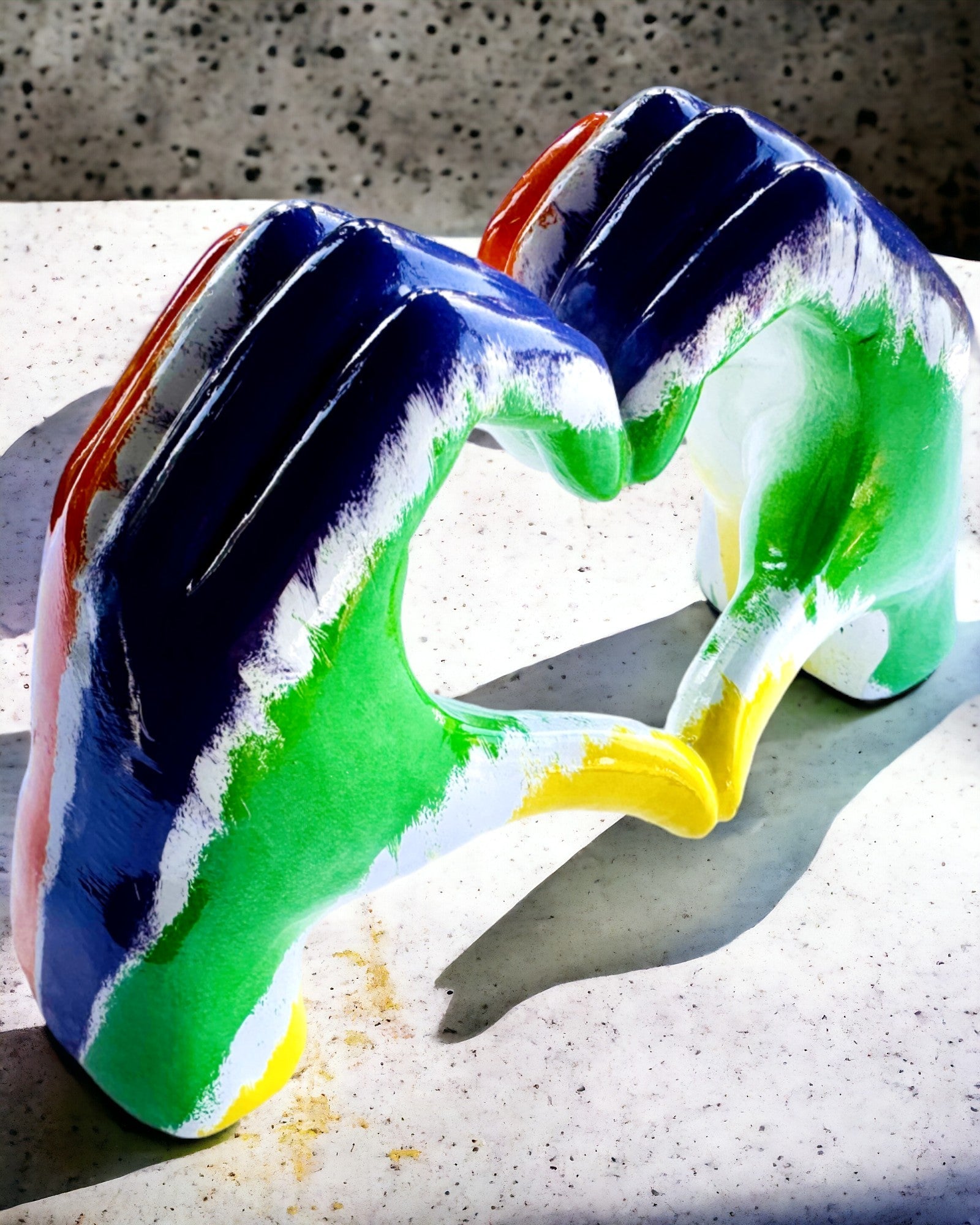 Színes Térbeli Szív - Dekoratív Gyantafigura személyre szabási lehetőséggel, ajándékba