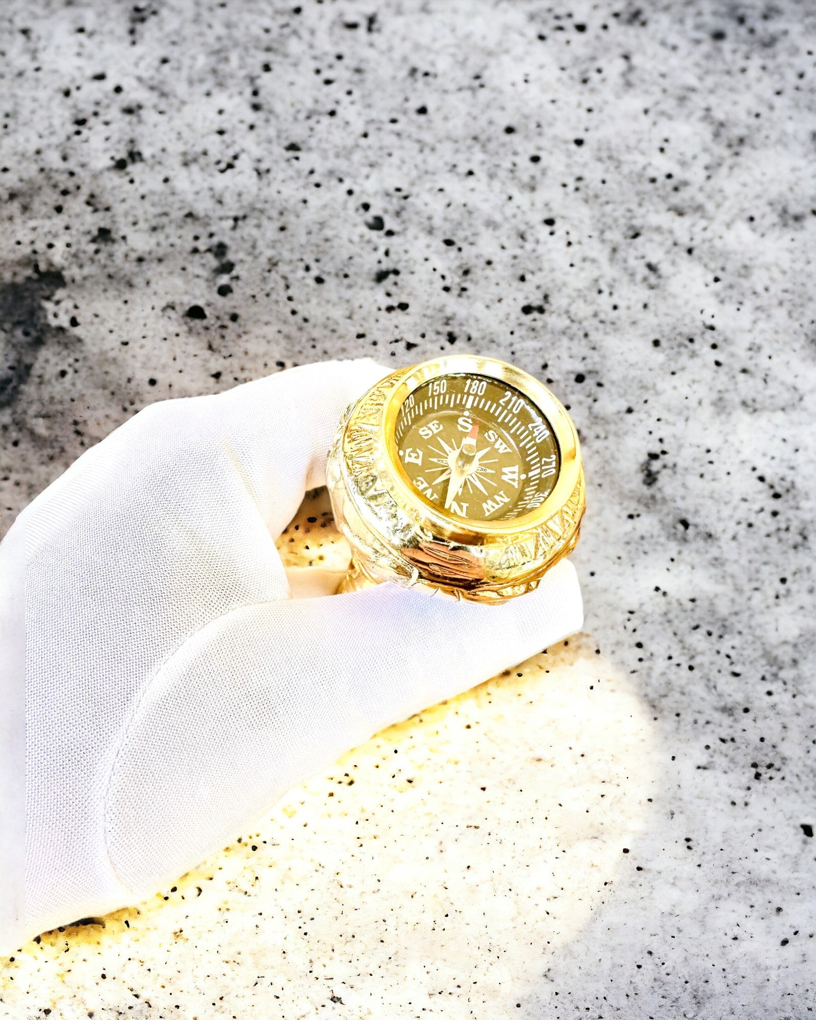 Kompasso Brown - Sétabot - Kézzel Faragott Fa - Exkluzív Kiadás Gravírozási Lehetőséggel