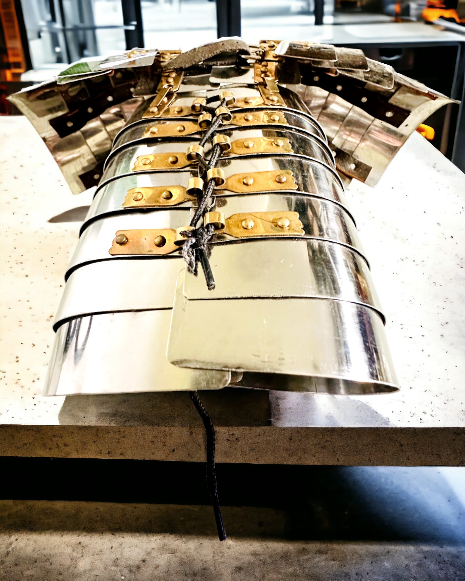 Városi Harcos Páncélja - Kézzel Készített, Gravírozási Lehetőség, Magasság Körülbelül 40 cm