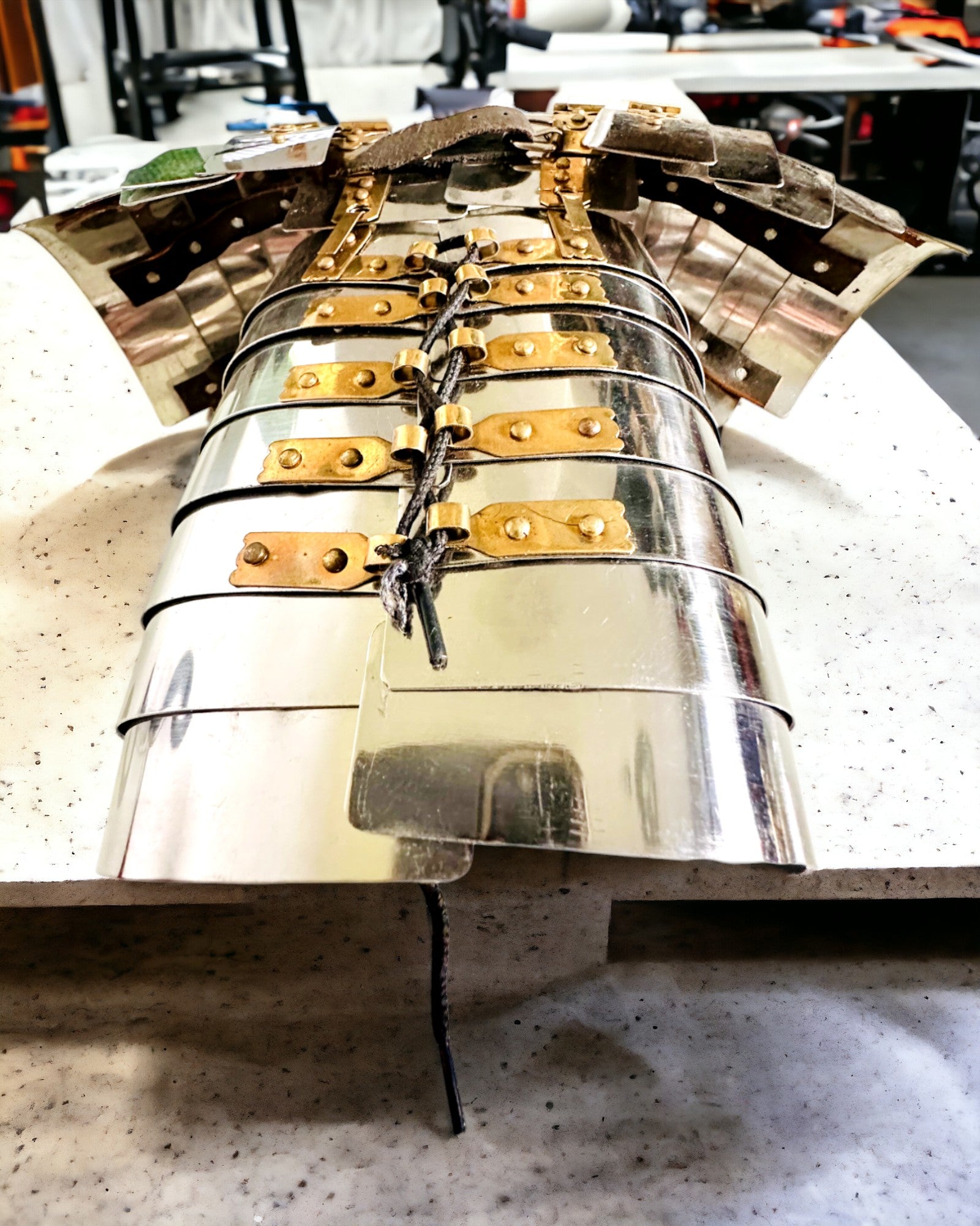 Városi Harcos Páncélja - Kézzel Készített, Gravírozási Lehetőség, Magasság Körülbelül 40 cm