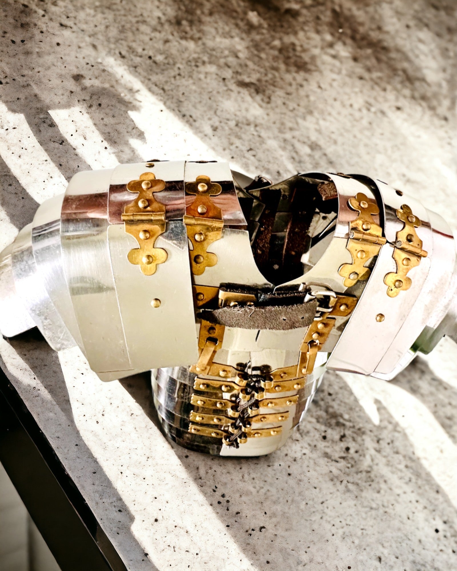 Városi Harcos Páncélja - Kézzel Készített, Gravírozási Lehetőség, Magasság Körülbelül 40 cm