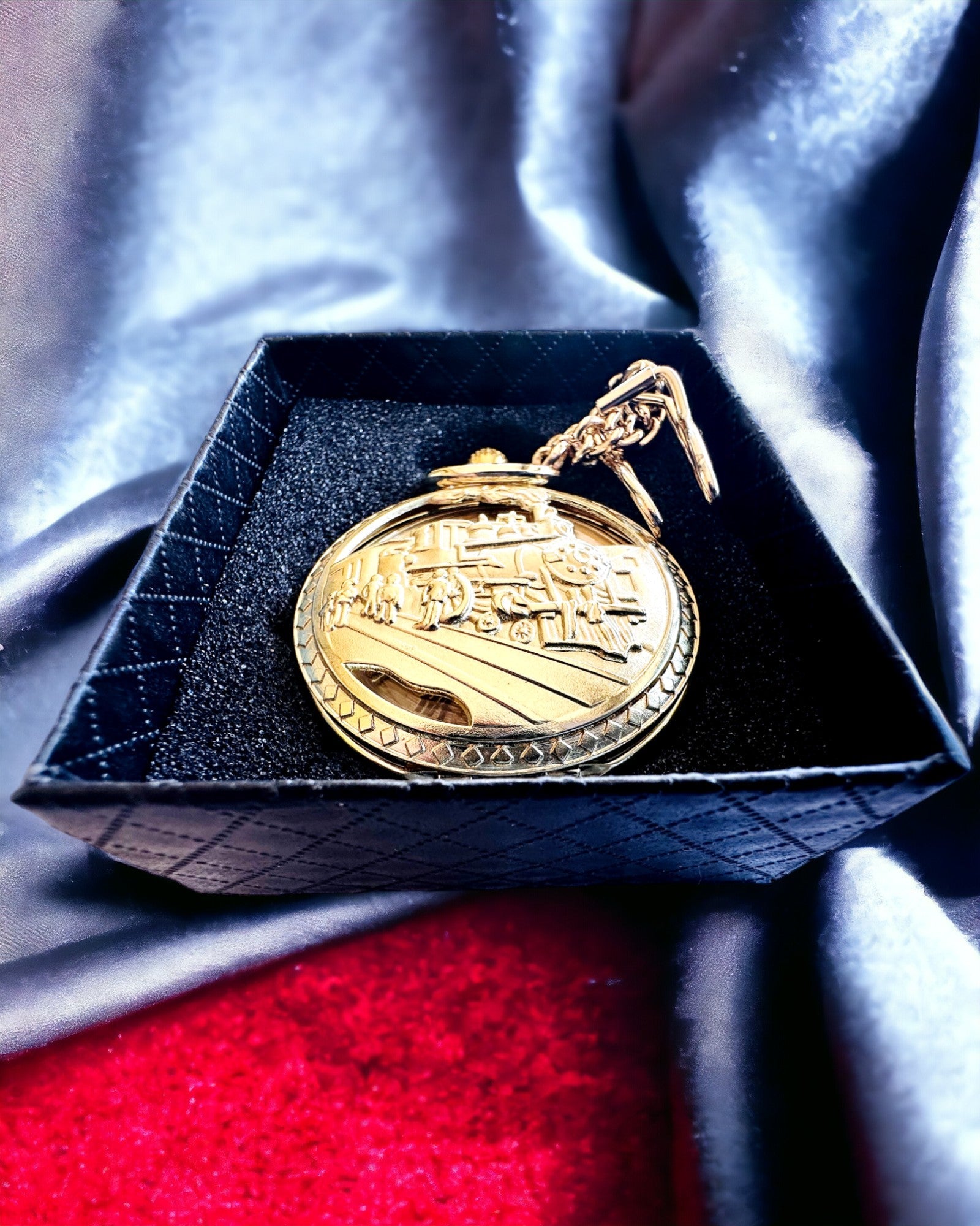 Zsebóra "Imperial Train", gravírozási lehetőséggel, arany színben