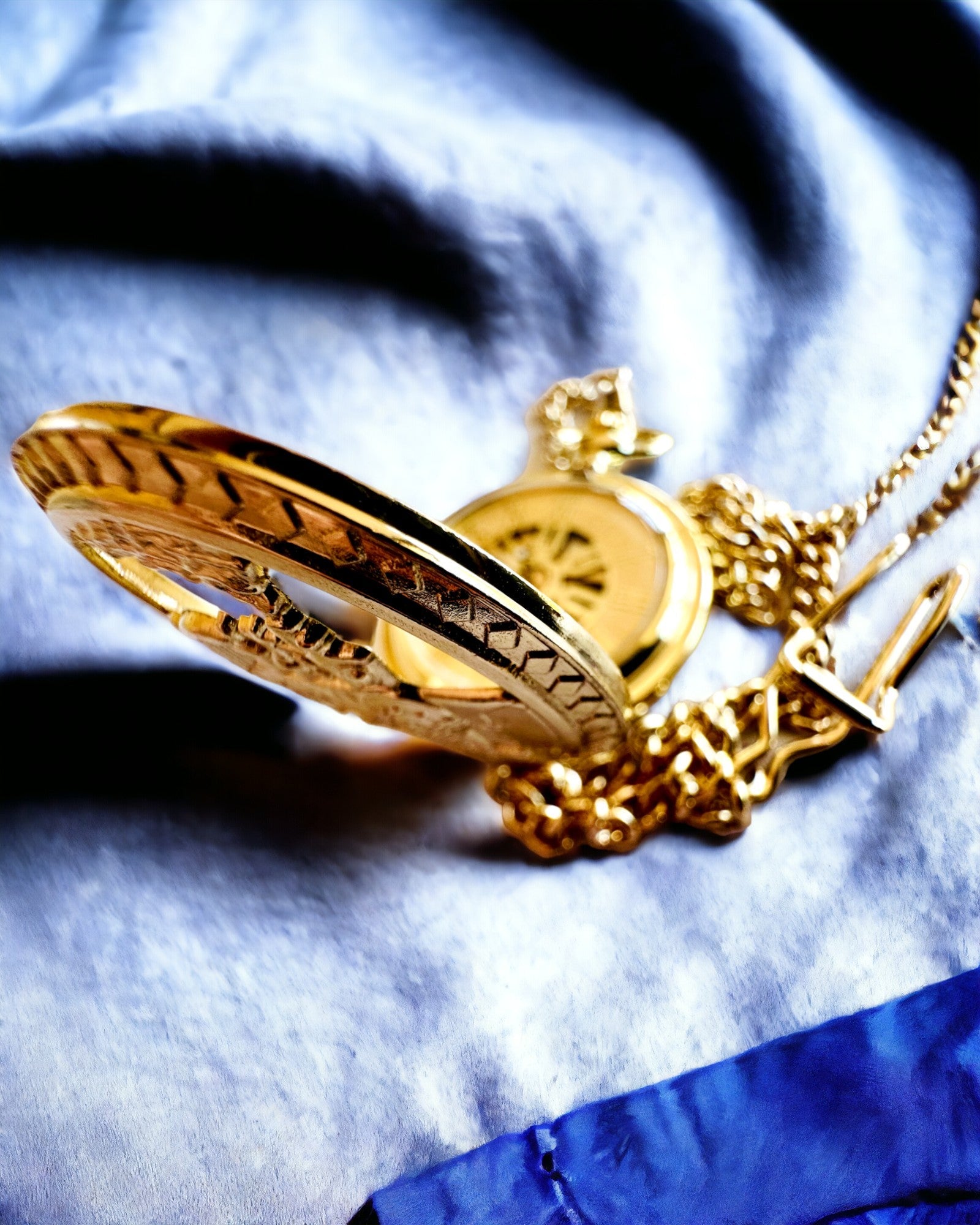 Zsebóra "Imperial Train", gravírozási lehetőséggel, arany színben