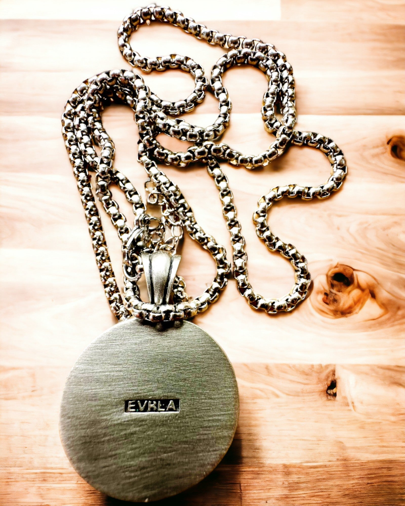 „Eurla” Iránytű Nyaklánc - személyre szabható gravírozással