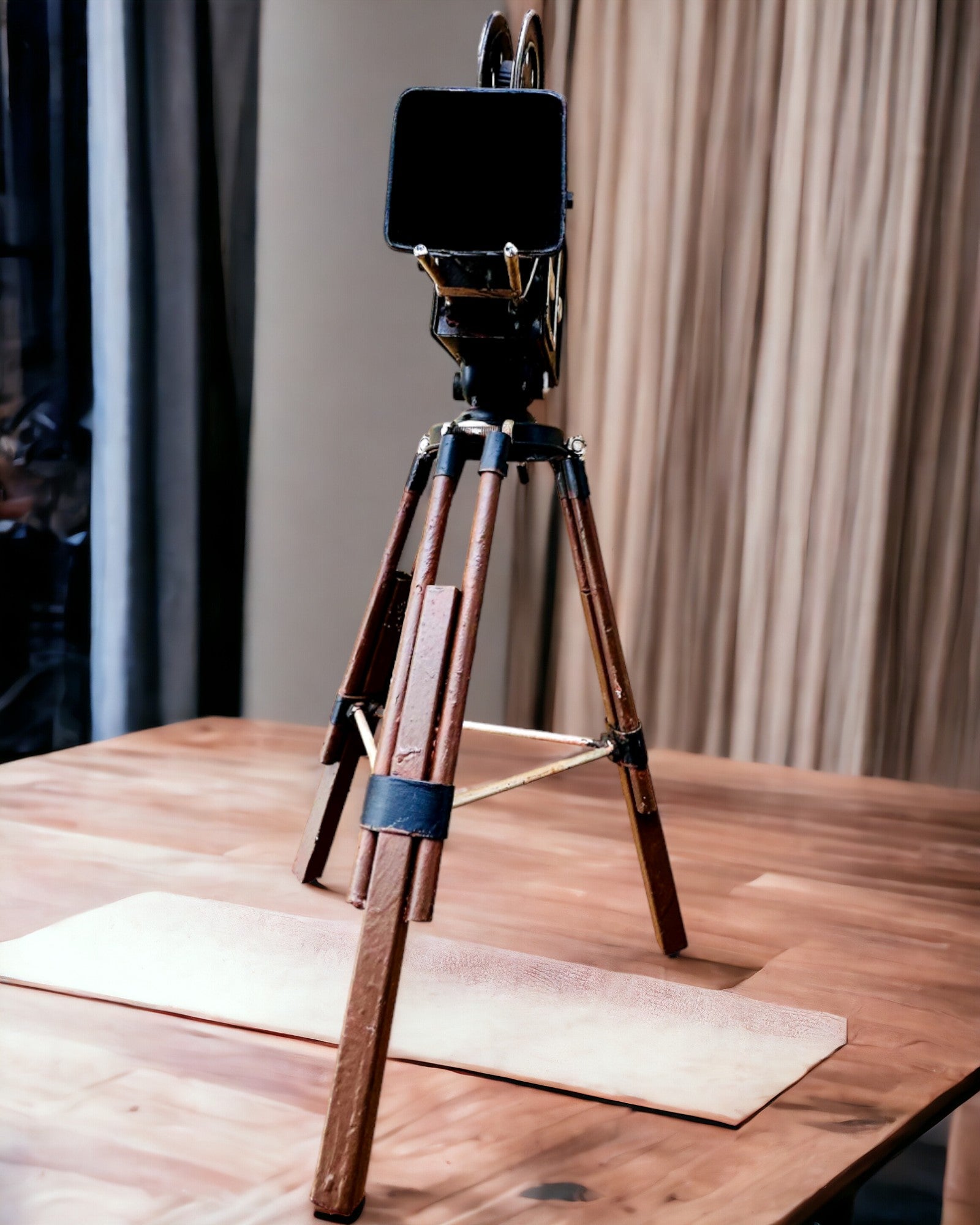 Retro Kamera "Filmowa Nostalgia", személyre szabható gravírozással