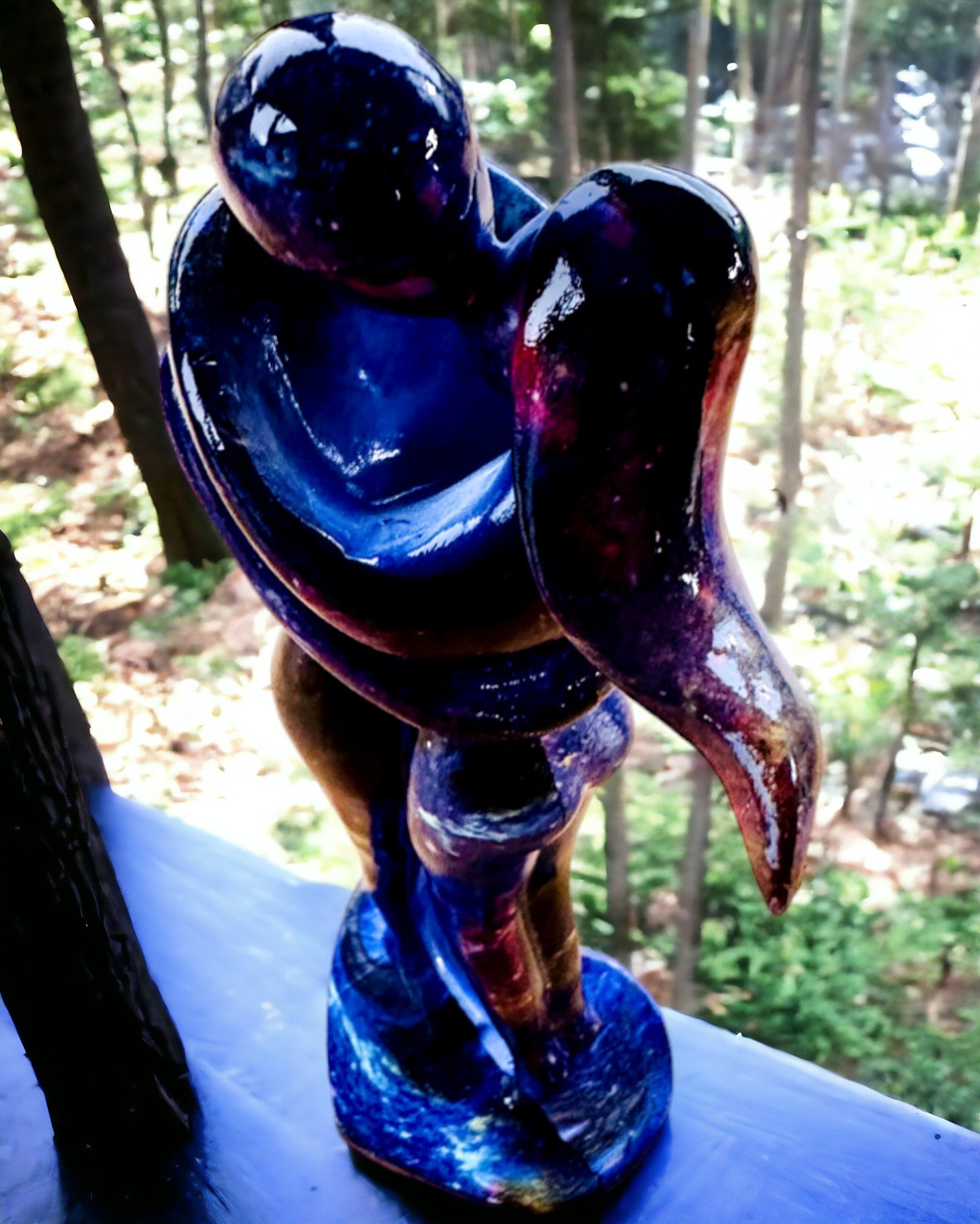 "Kozmikus Ölelés - Gyanta Figura Gravírozási Lehetőséggel"