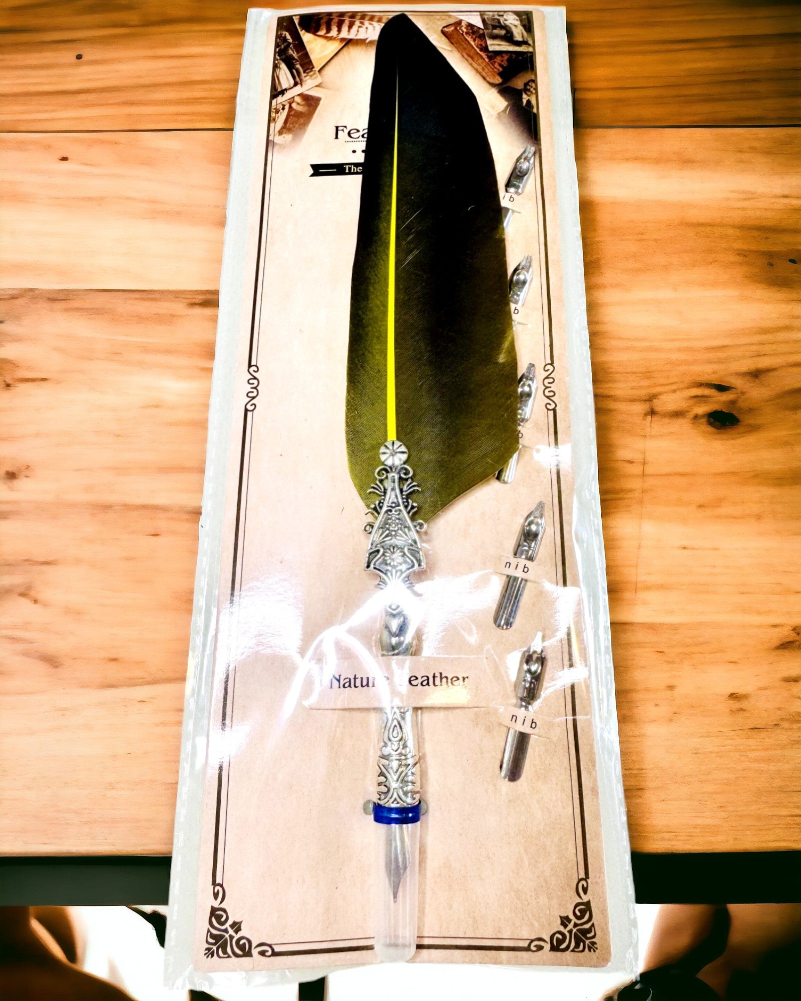 Vintage Kalligráfia Toll Természetes Lúdtollal – Ideális Ajándék Anyák Napjára vagy Tanároknak. Gravírozás