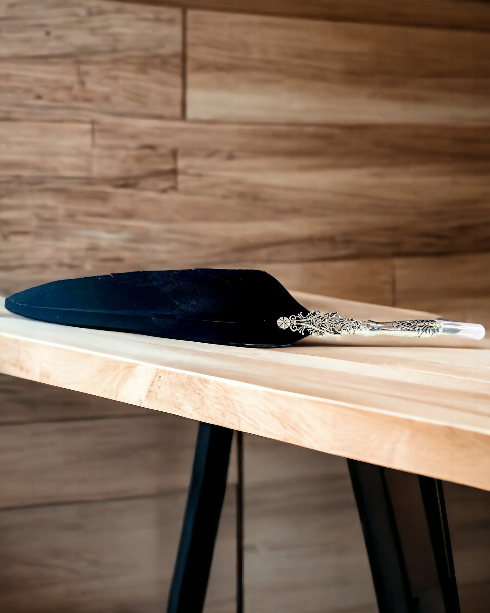 Vintage Kalligráfia Toll Természetes Lúdtollal – Ideális Ajándék Anyák Napjára vagy Tanároknak. Gravírozás