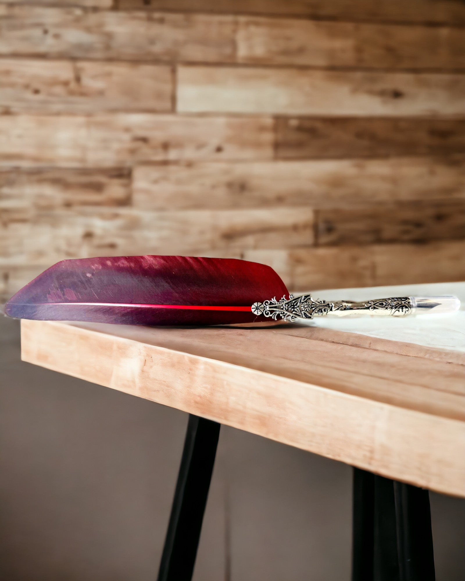 Vintage Kalligráfia Toll Természetes Lúdtollal – Ideális Ajándék Anyák Napjára vagy Tanároknak. Gravírozás