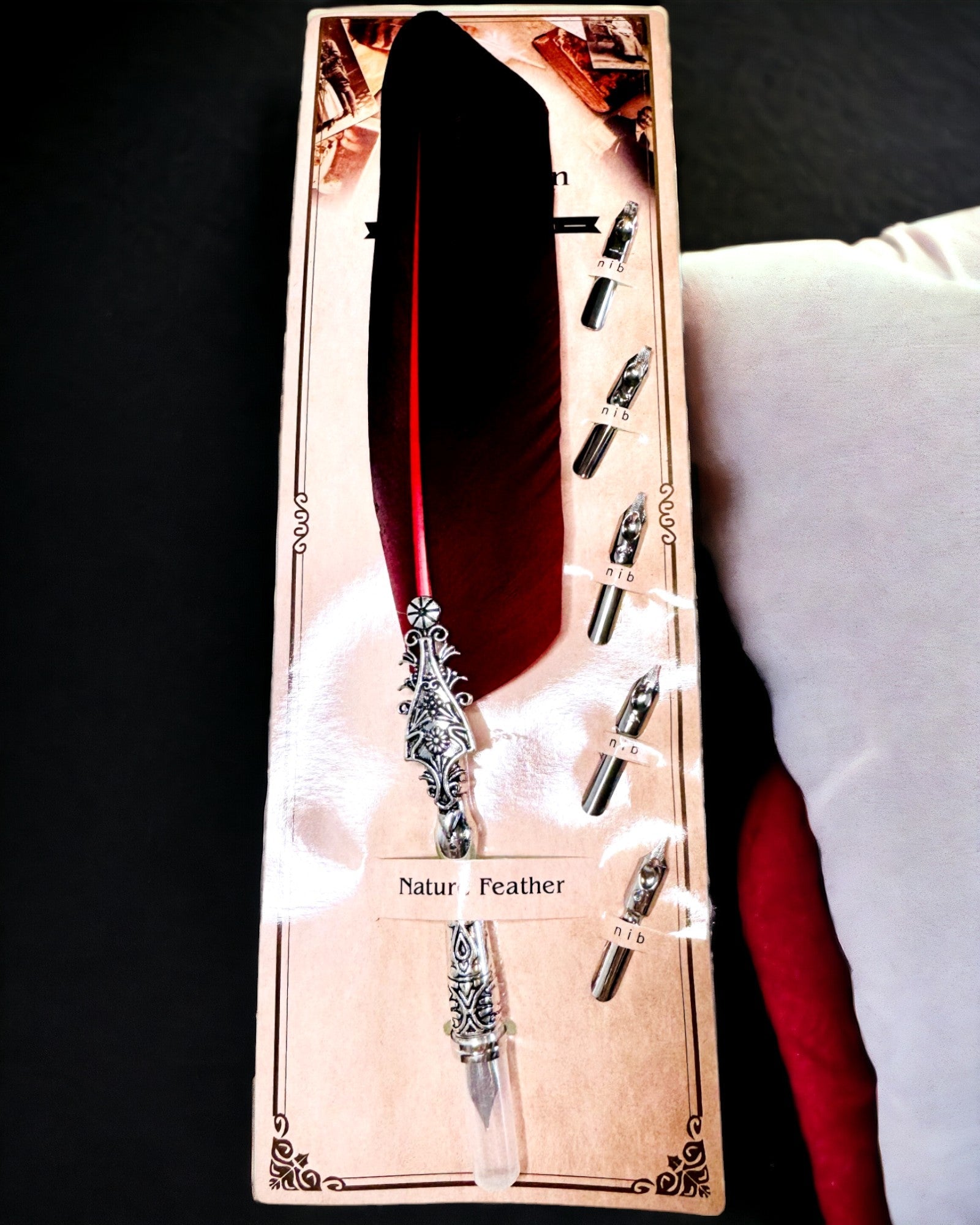 Vintage Kalligráfia Toll Természetes Lúdtollal – Ideális Ajándék Anyák Napjára vagy Tanároknak. Gravírozás