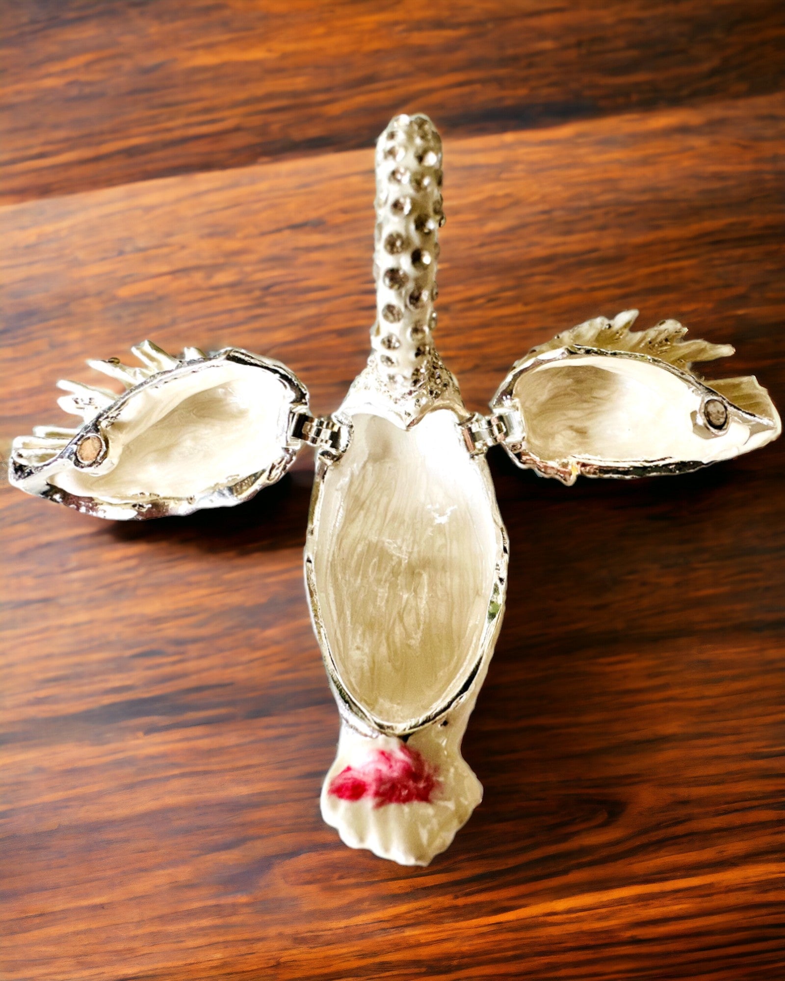 Elegáns "Hattyú Ékszere" Doboz - személyre szabható gravírozással