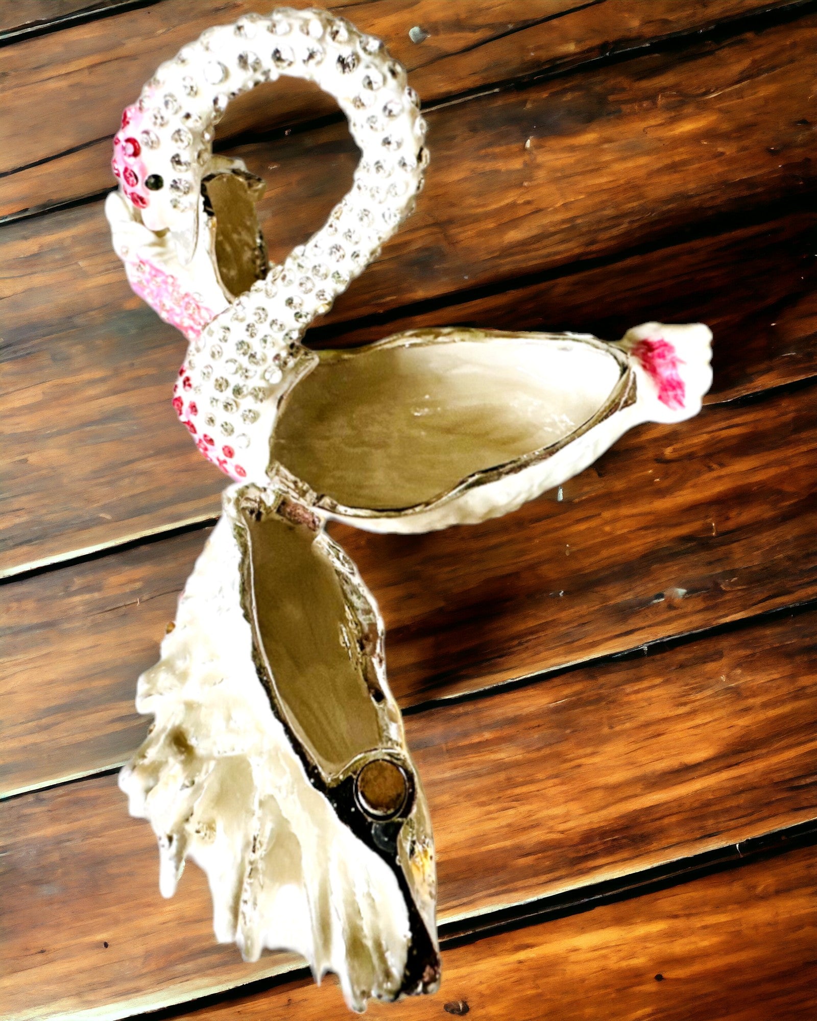 Elegáns "Hattyú Ékszere" Doboz - személyre szabható gravírozással