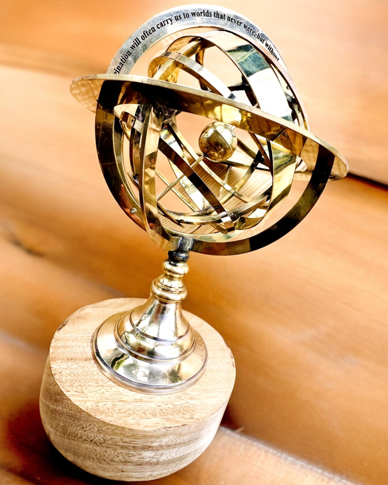 Astrolabium Artis - Kézzel Készített Gravírozási Lehetőséggel, irodai dekoráció, prémium