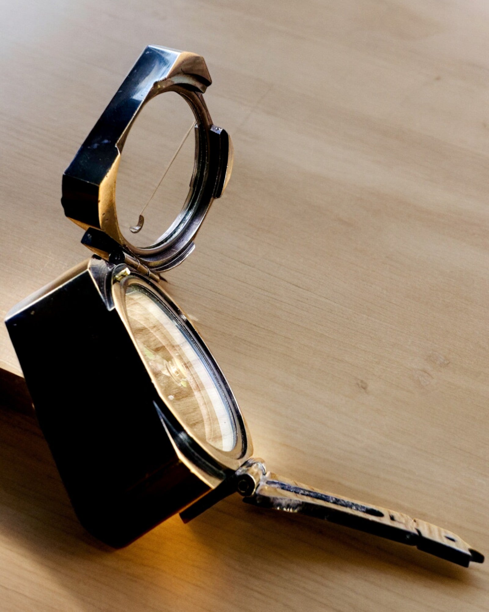 "Navigator" kapitányi, masszív, prémium iránytű - személyre szabható gravírozással