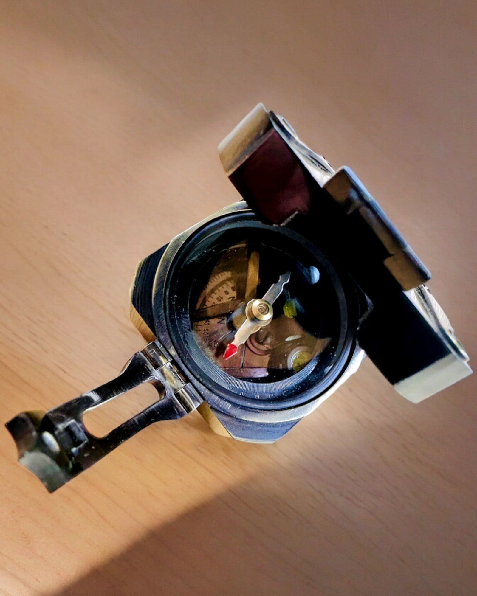 "Navigator" kapitányi, masszív, prémium iránytű - személyre szabható gravírozással