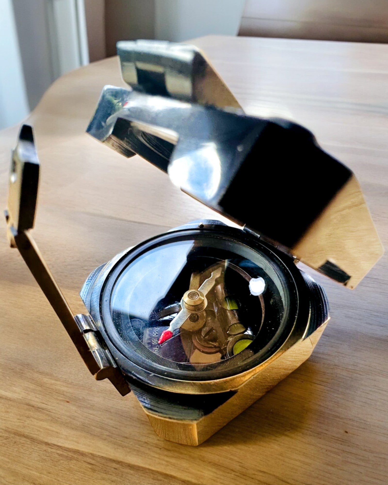 "Navigator" kapitányi, masszív, prémium iránytű - személyre szabható gravírozással