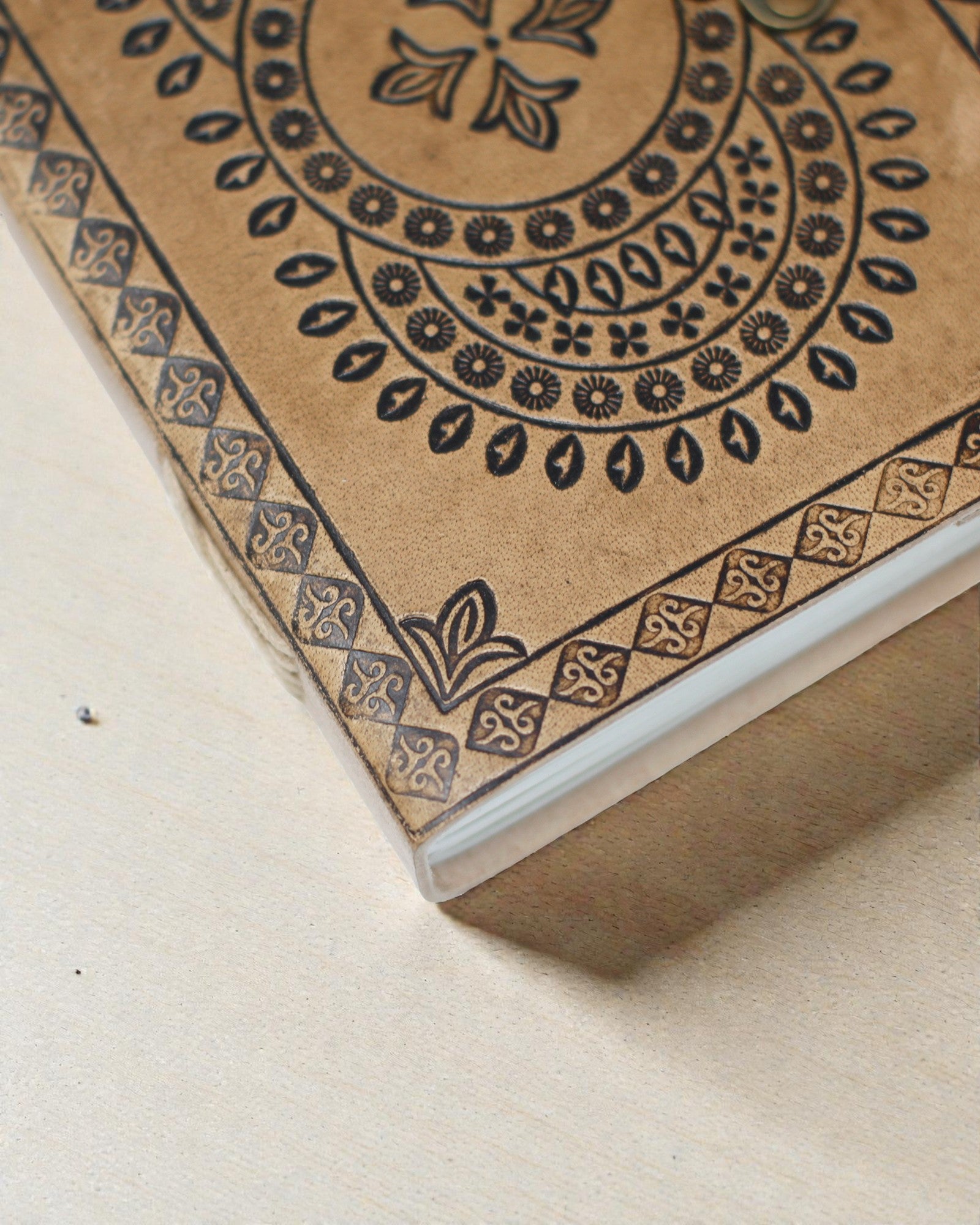 Kék mandalás bőr jegyzetfüzet (18x13 cm)