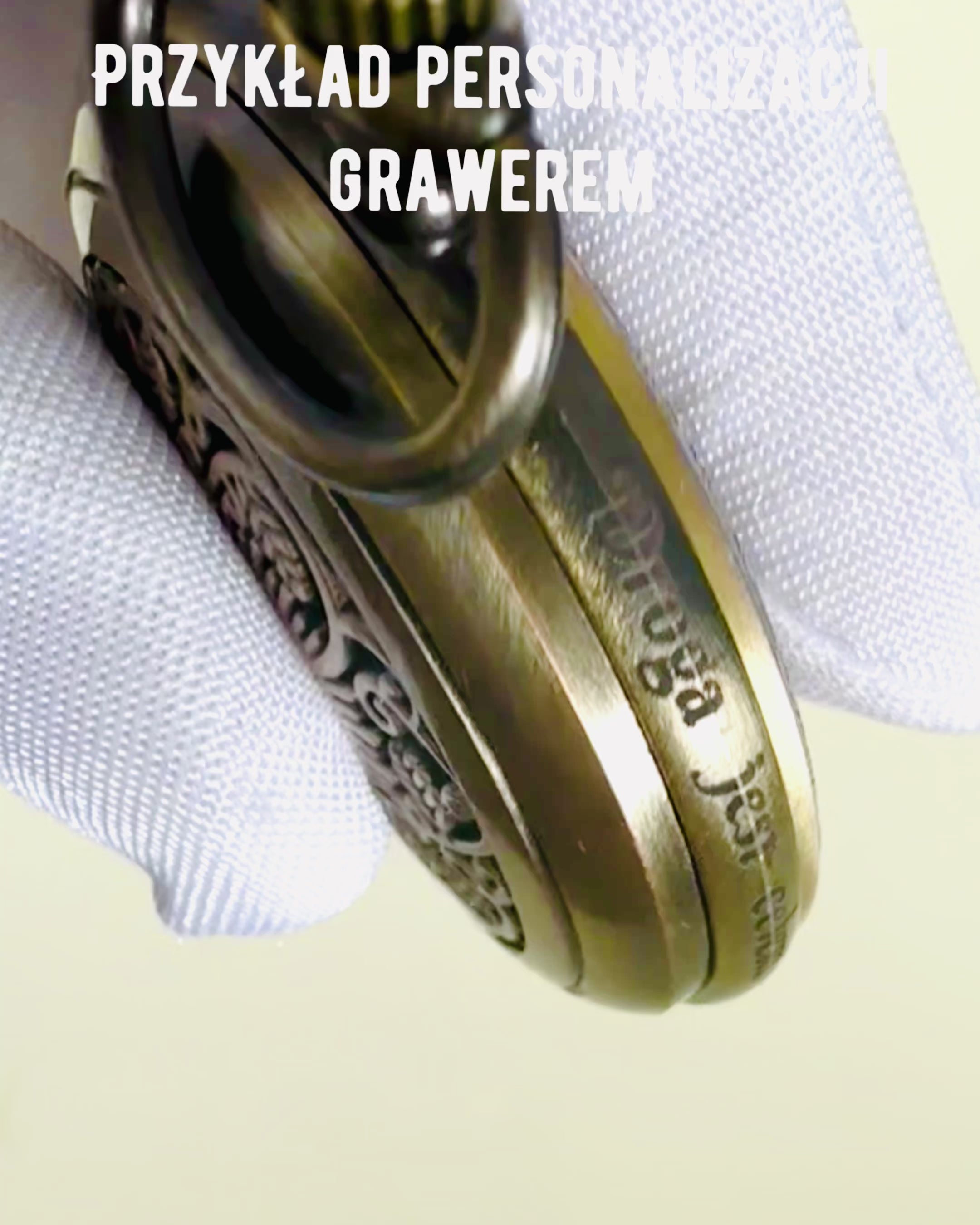 Vintage stílusú navigációs iránytű áttört mintával – barna-arany színben