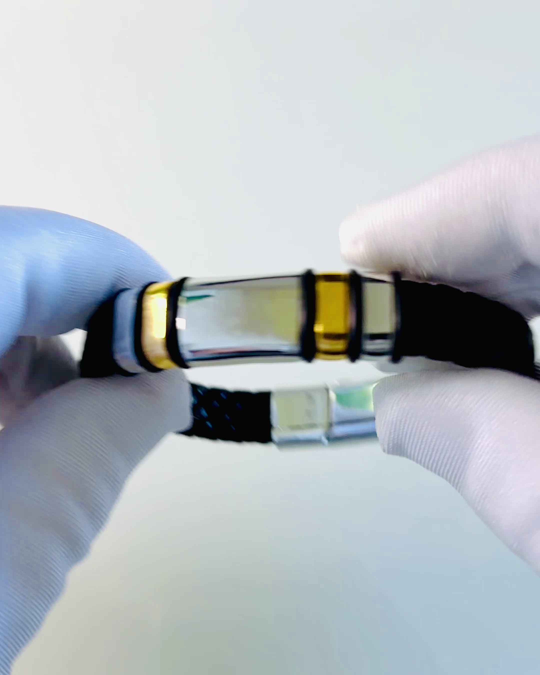 Egyedi Gravírozású, Mágneses Kapoccsal Ellátott Divatos Hip Hop Karkötő Férfiaknak – Válasszon Stílust Ezüst vagy Arany Díszítéssel, 22 cm PU Bőr