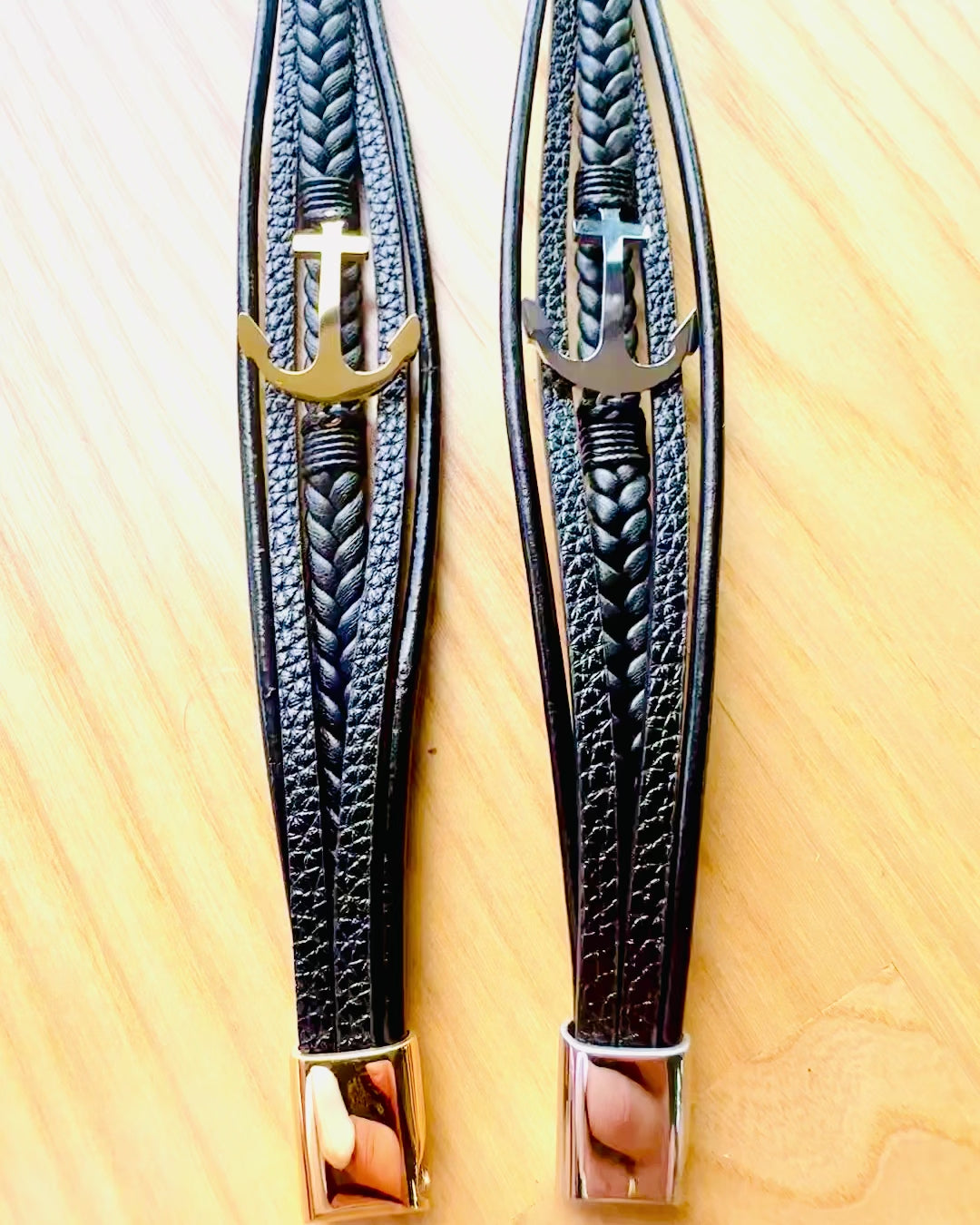 Férfi karkötő Elegancia Horgonya gravírozási lehetőséggel ajándékba