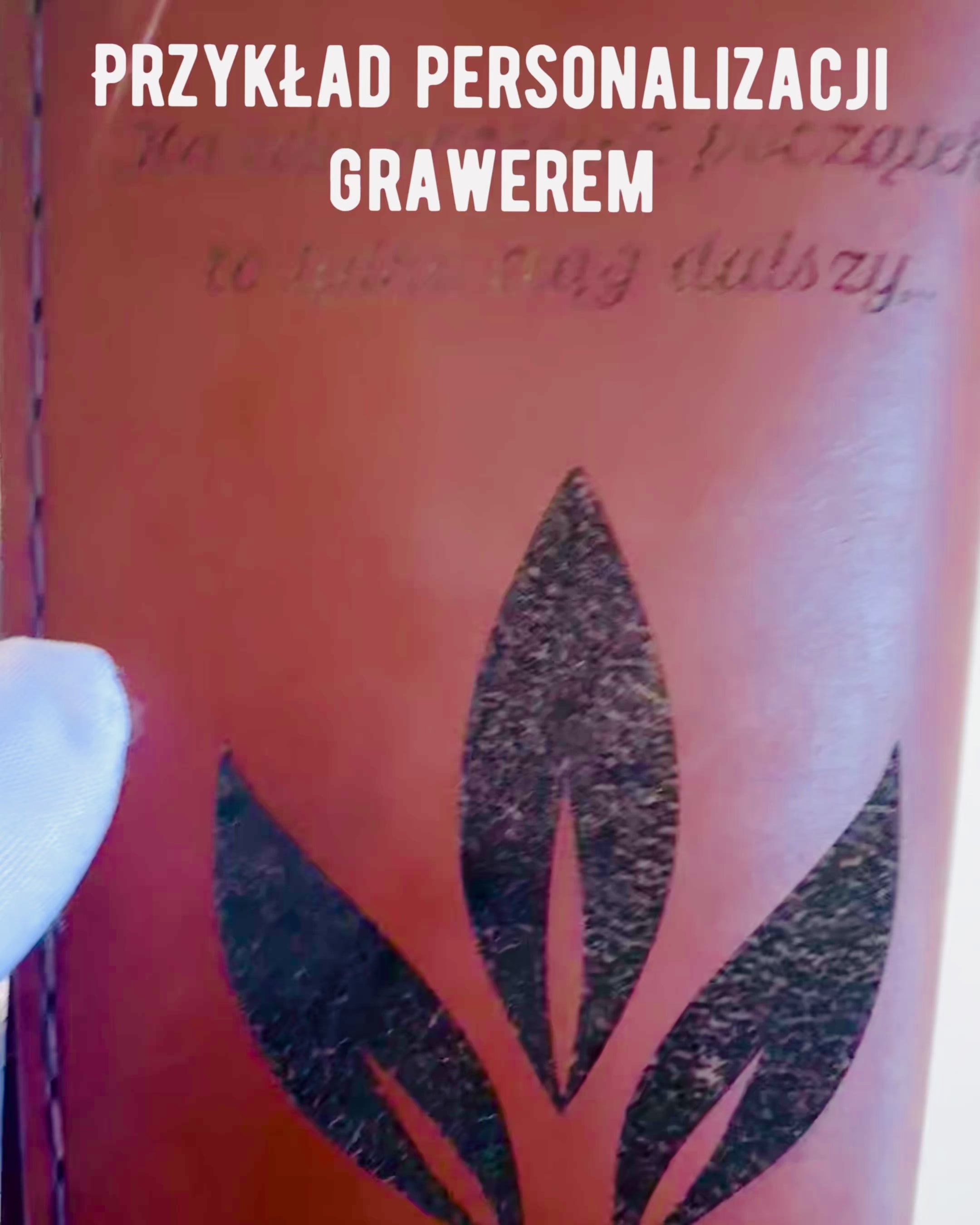 "Utazó" tok - Bőr tok útlevélhez, gravírozással személyre szabható - 2 színváltozat