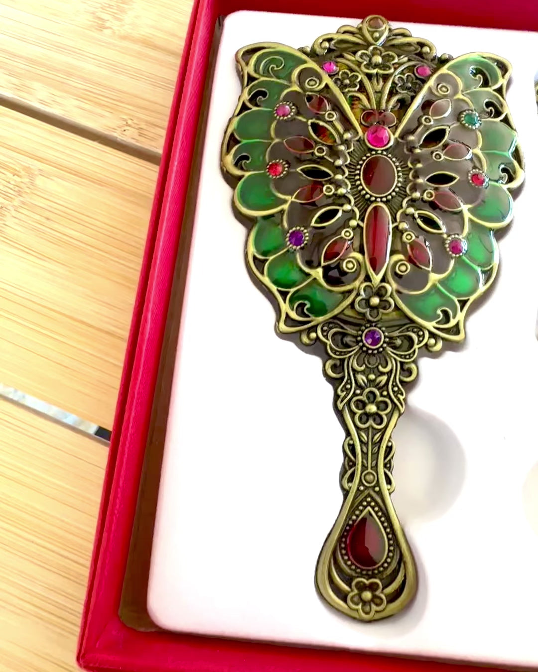 "Pillangó Elegancia" Tükörkészlet Fésűvel