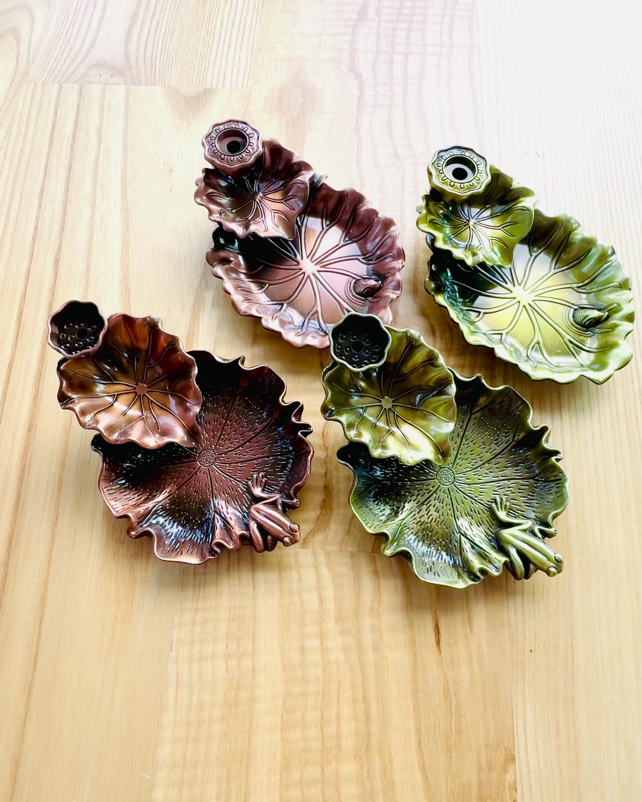 Elegancki Metalowy Uchwyt Na Kadzidło Liść Lotosu - 4 warianty do wyboru, możliwość personalizacji grawerem na prezent