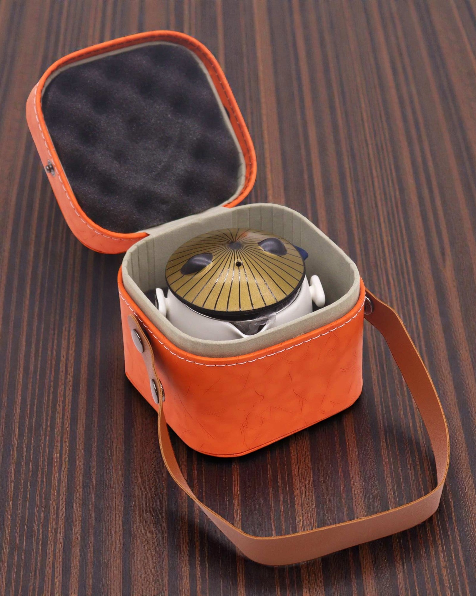 Panda – Turisztikai teáskészlet fedővel és 2 csészével