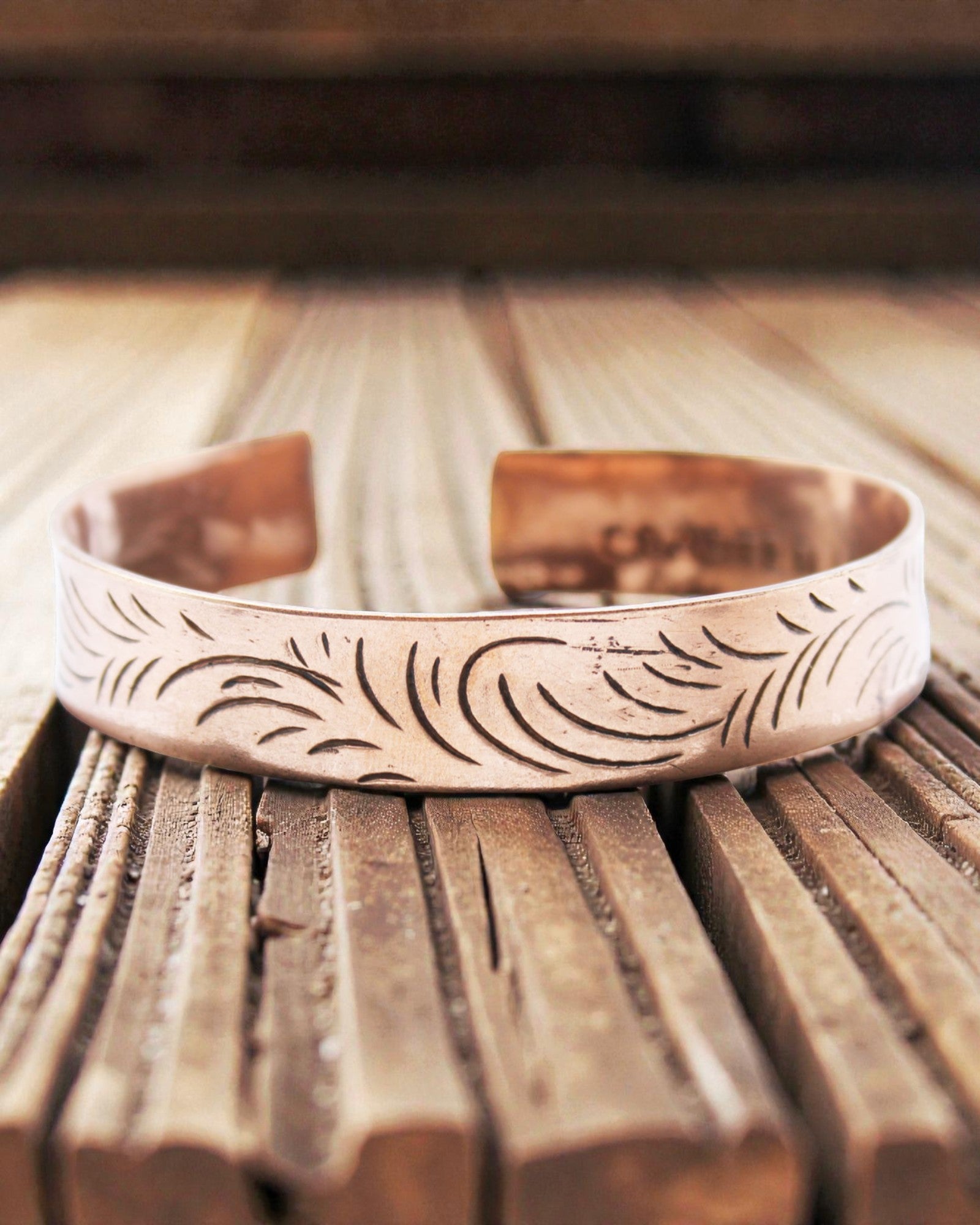 Réz tibeti karkötő – széles törzsi örvények