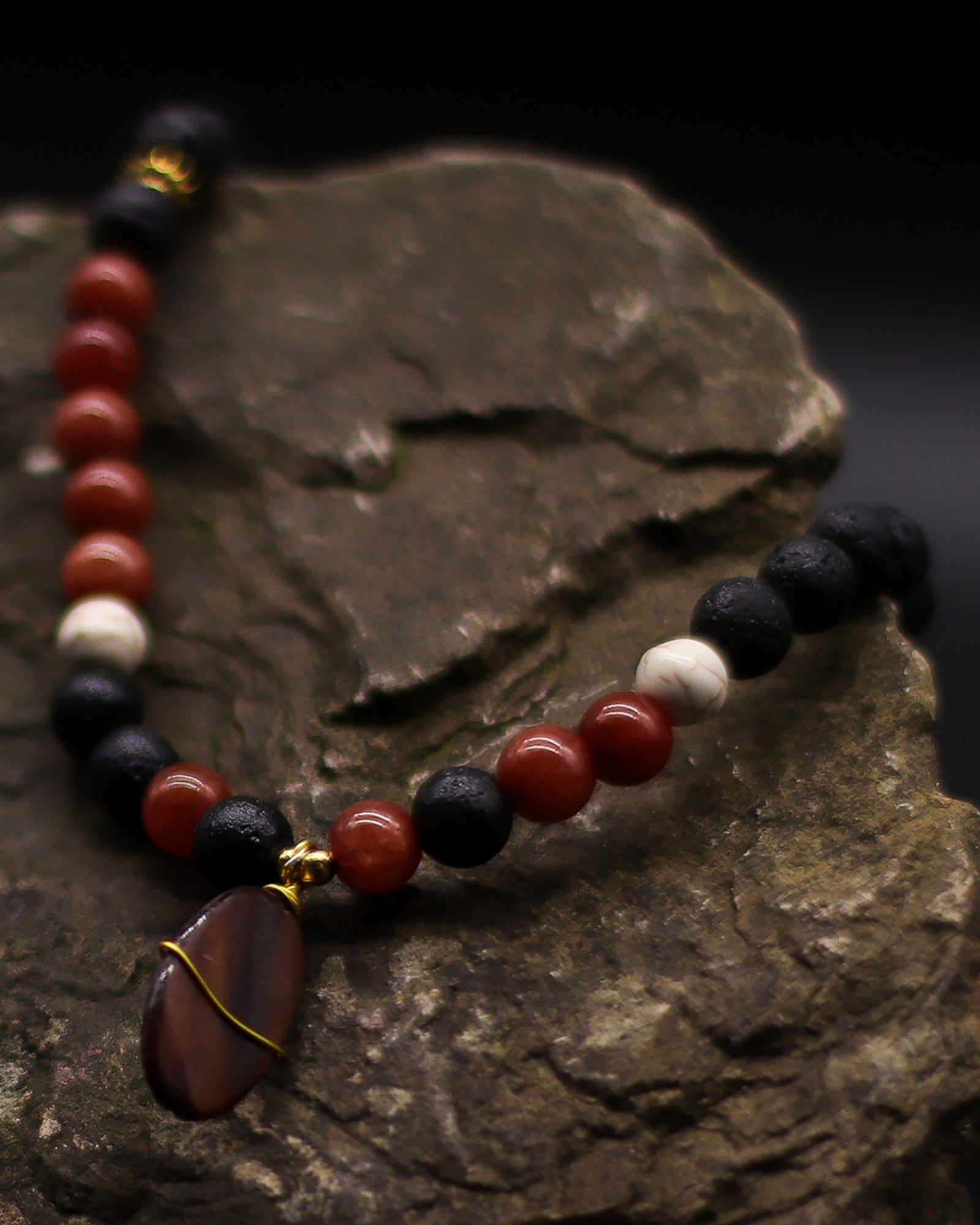 Esencja Wulkanu nyaklánc – Védelem