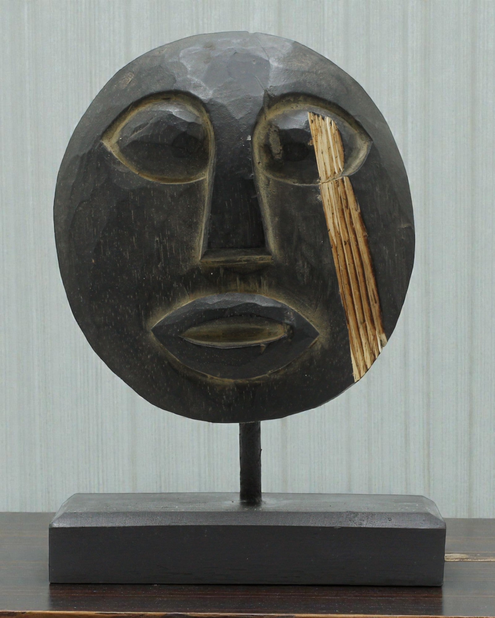 Timori maszk, az ősök őrzője 27x20 cm – Fekete