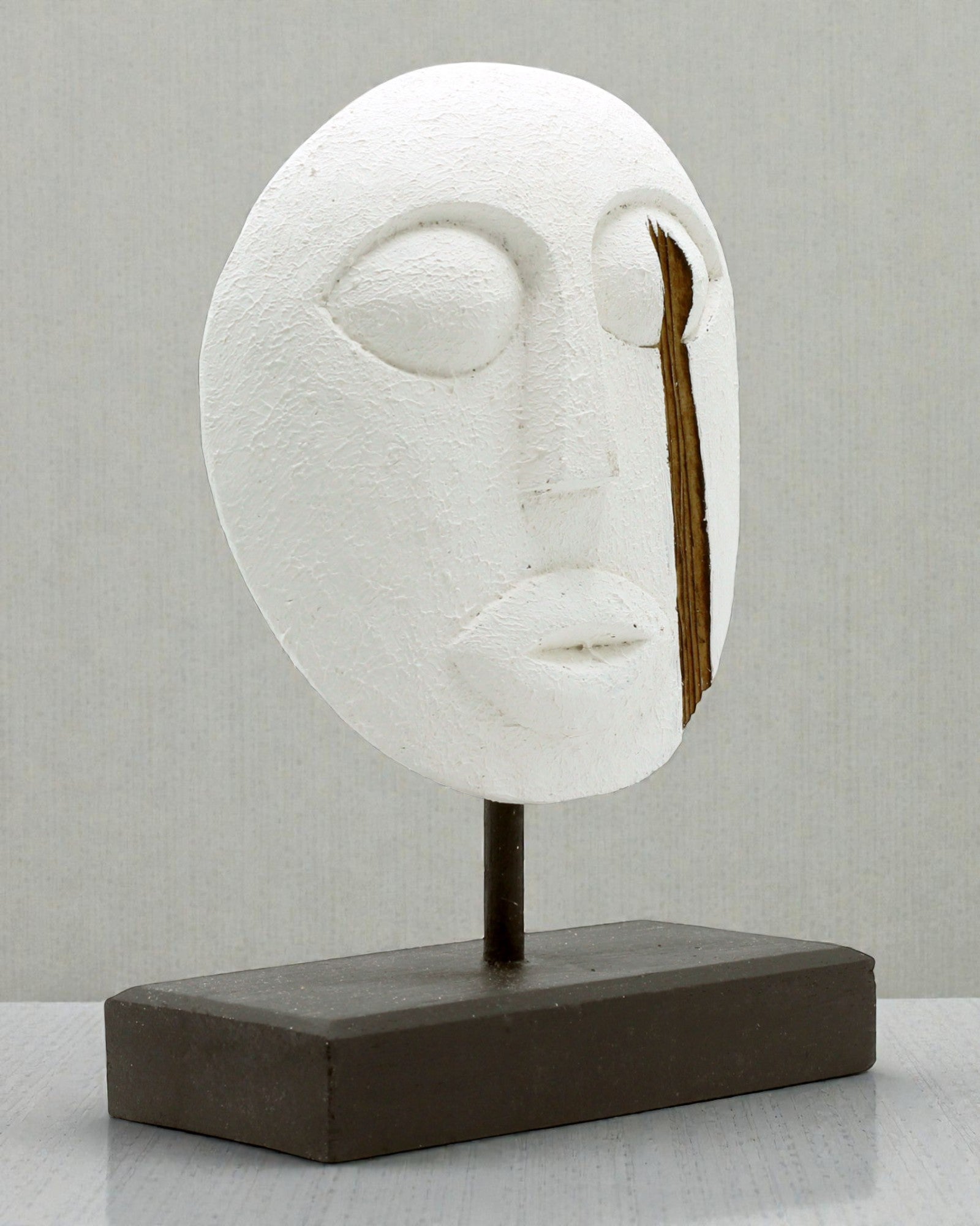 Timori maszk, az ősök őrzője 27x20 cm – Fehér